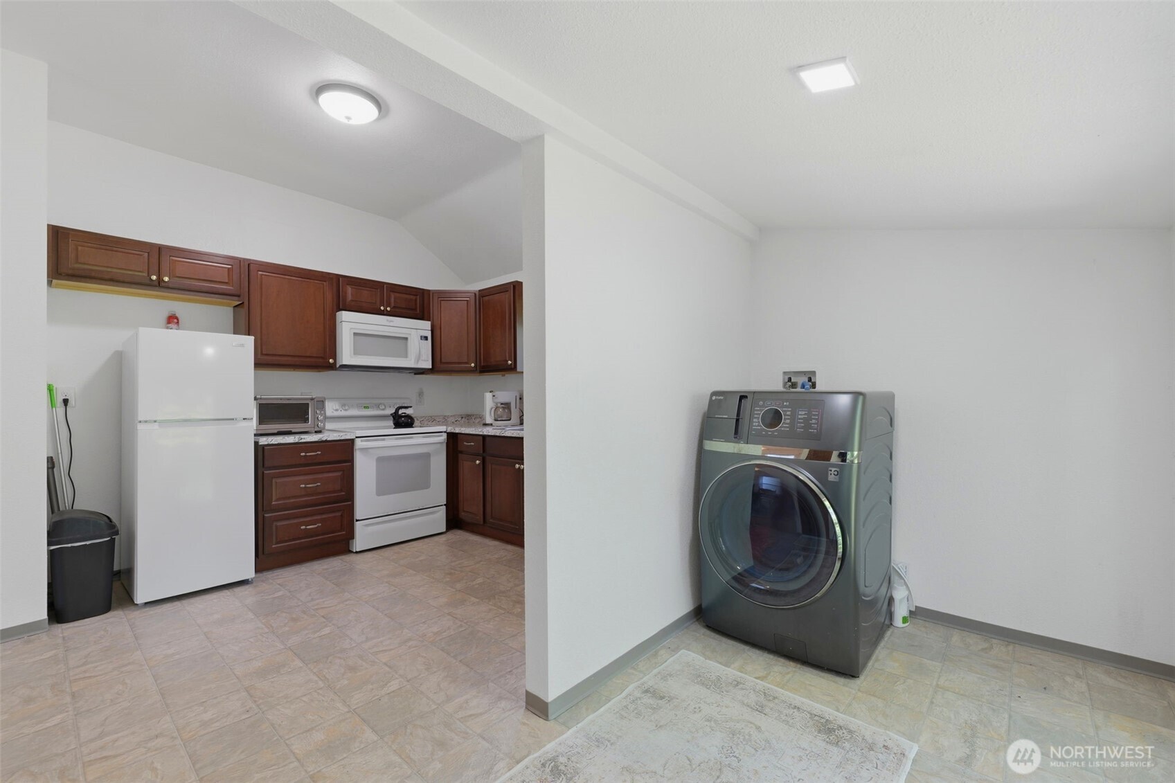 2831 Galloway Street Property Photo 18