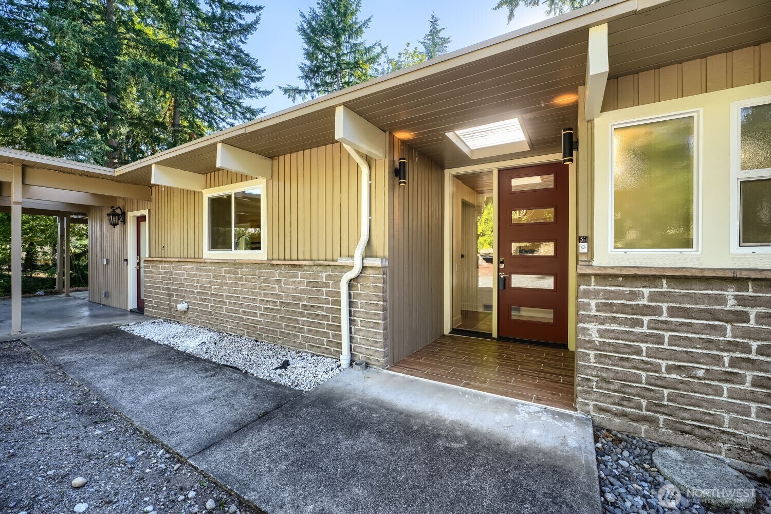 2130 140th Place Property Photo 1