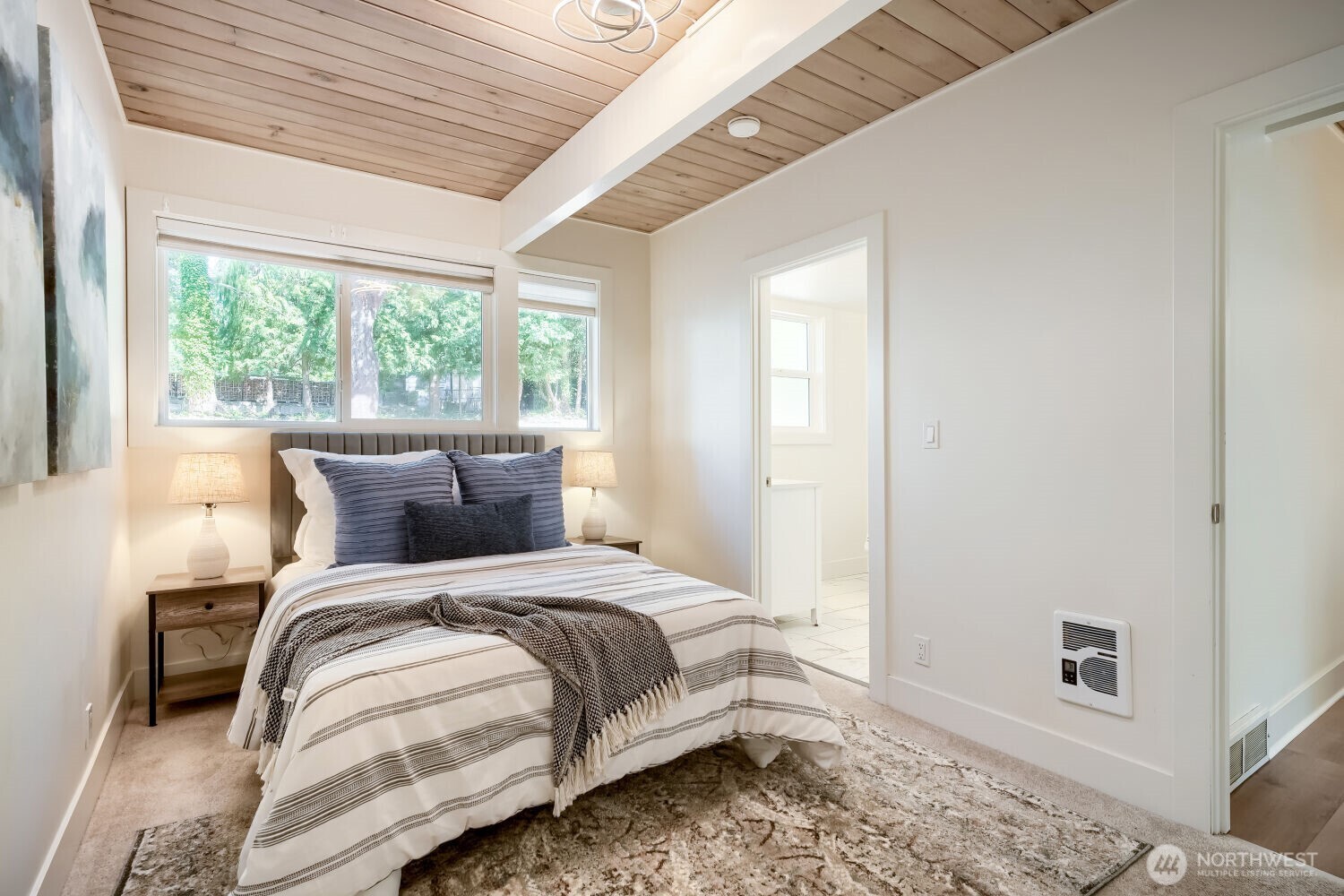 2130 140th Place Property Photo 9