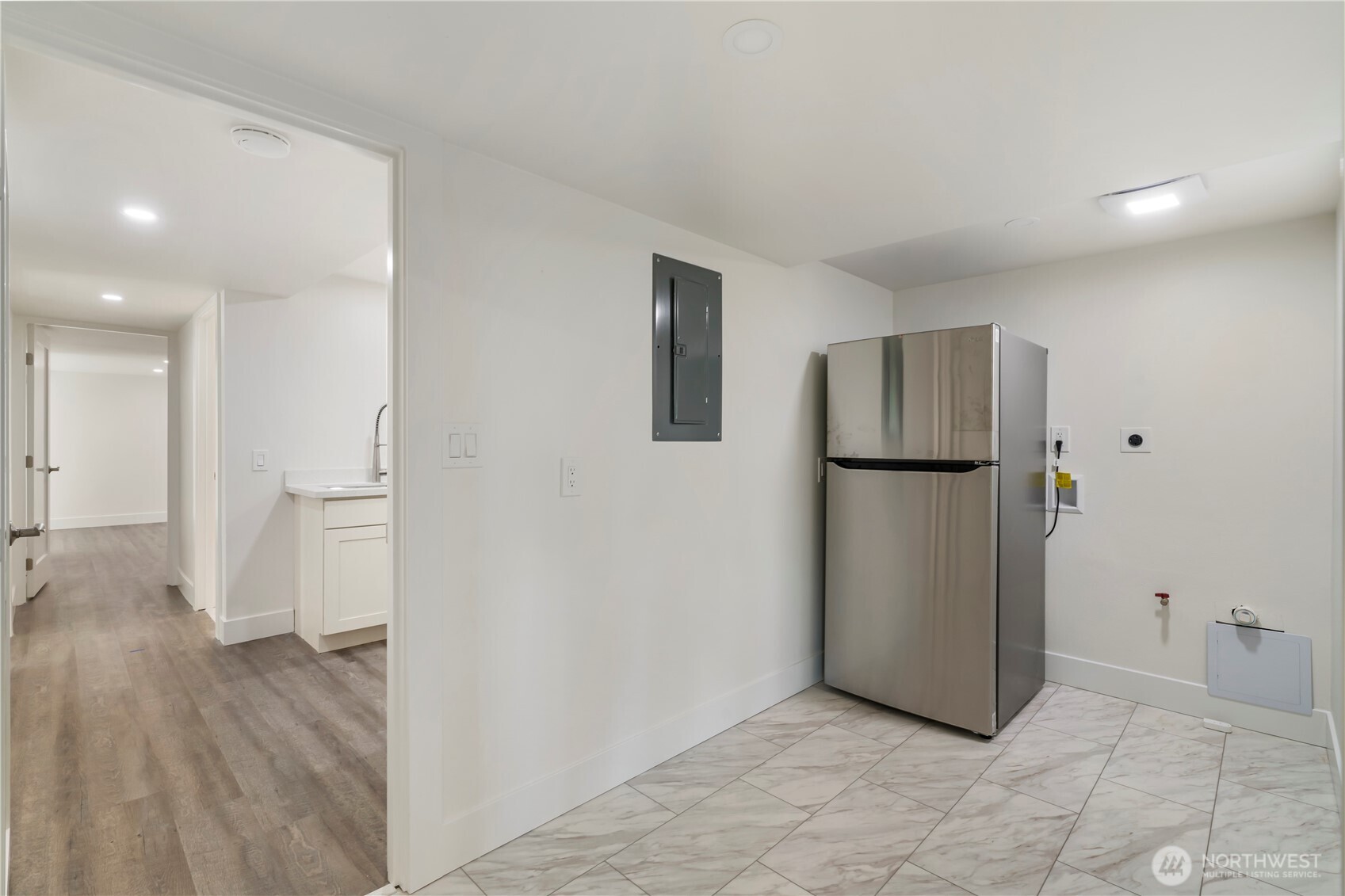 2130 140th Place Property Photo 14