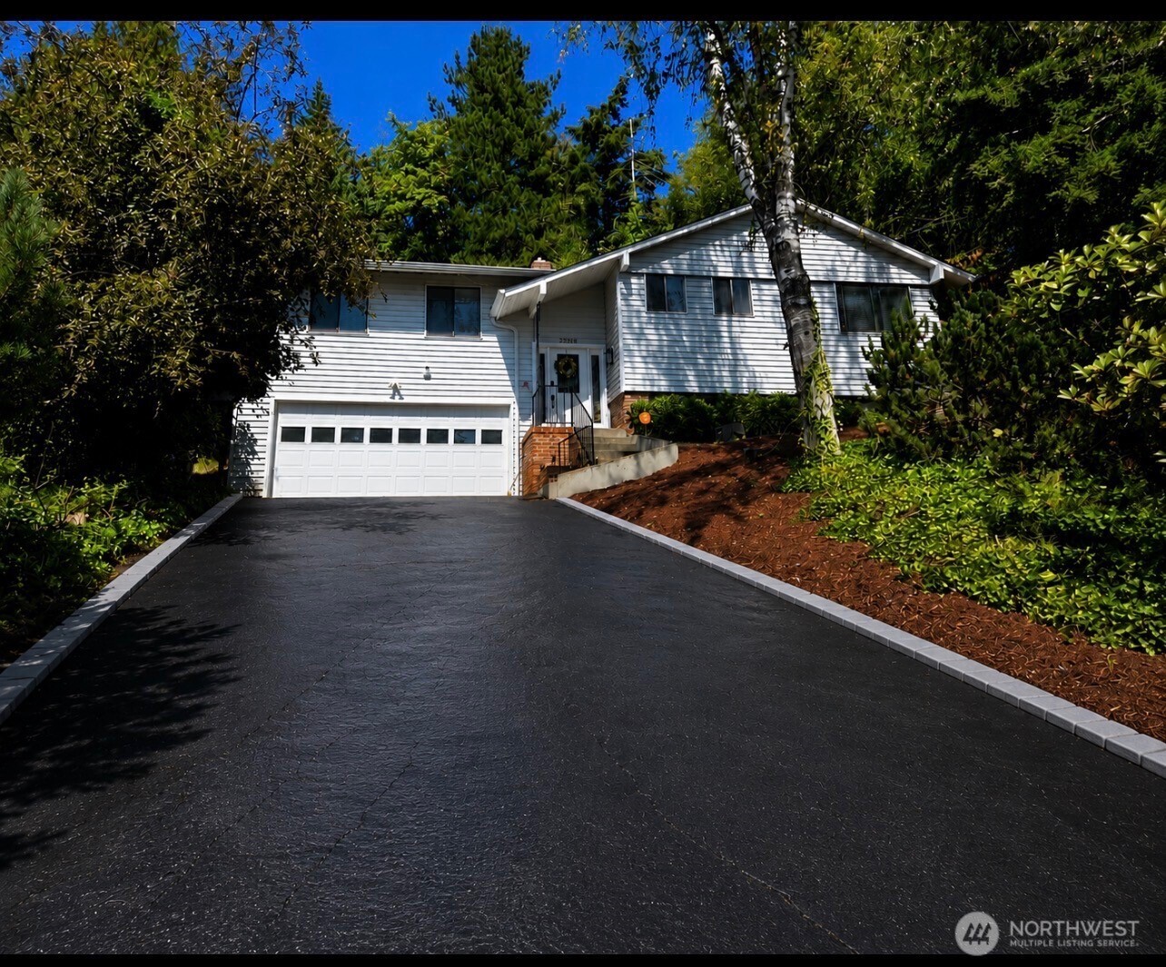 2326 Cedar Place Property Photo 1