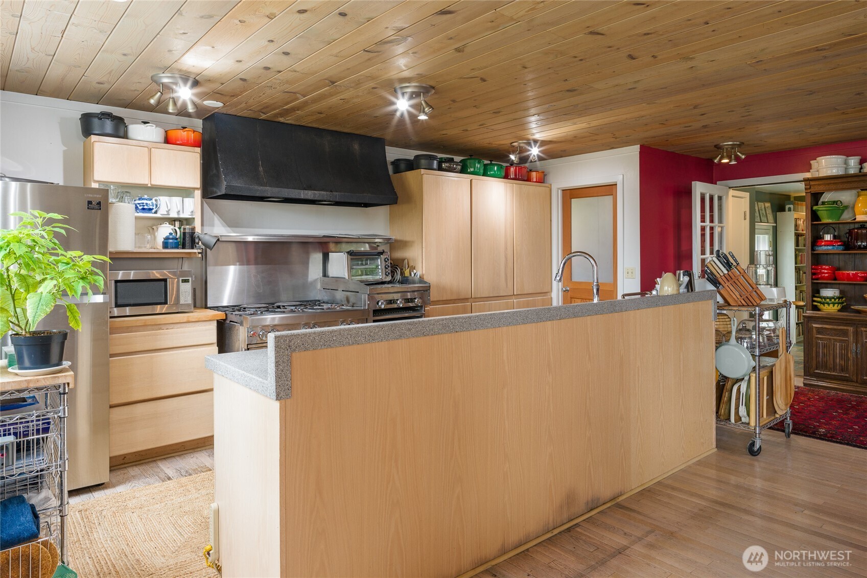 83 Islandale Property Photo 21