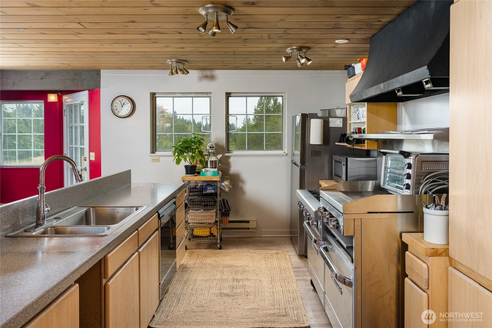 83 Islandale Property Photo 23