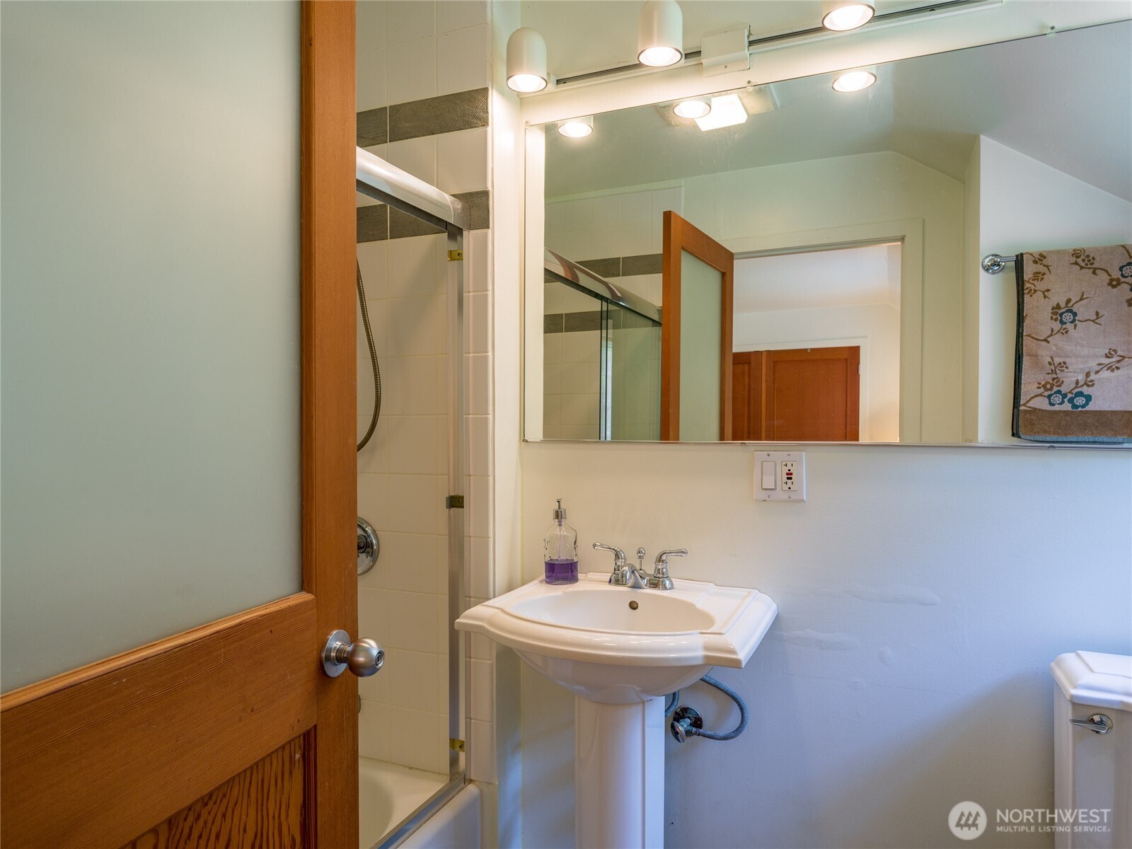 83 Islandale Property Photo 33