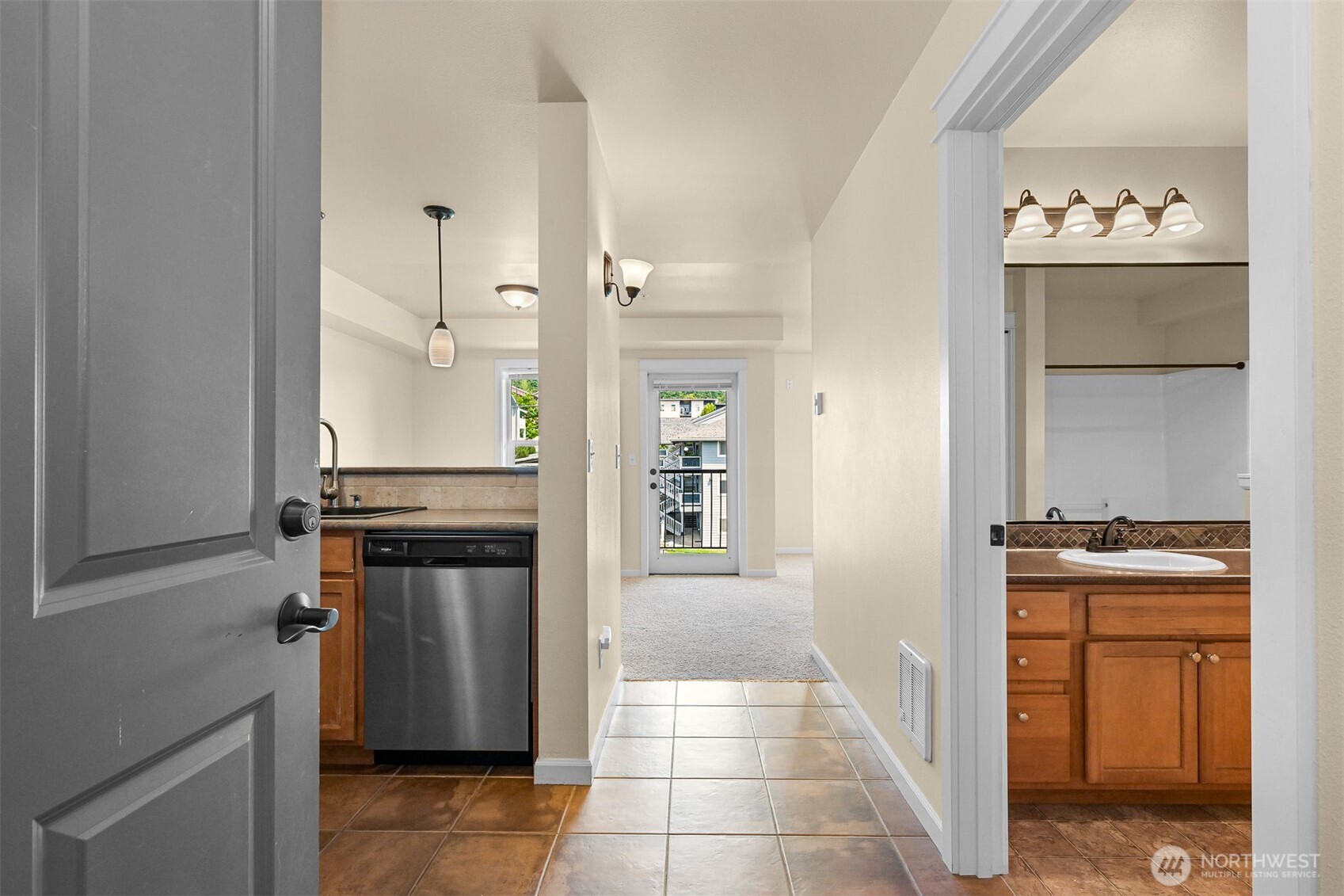 680 32nd Street #c402 Property Photo 3