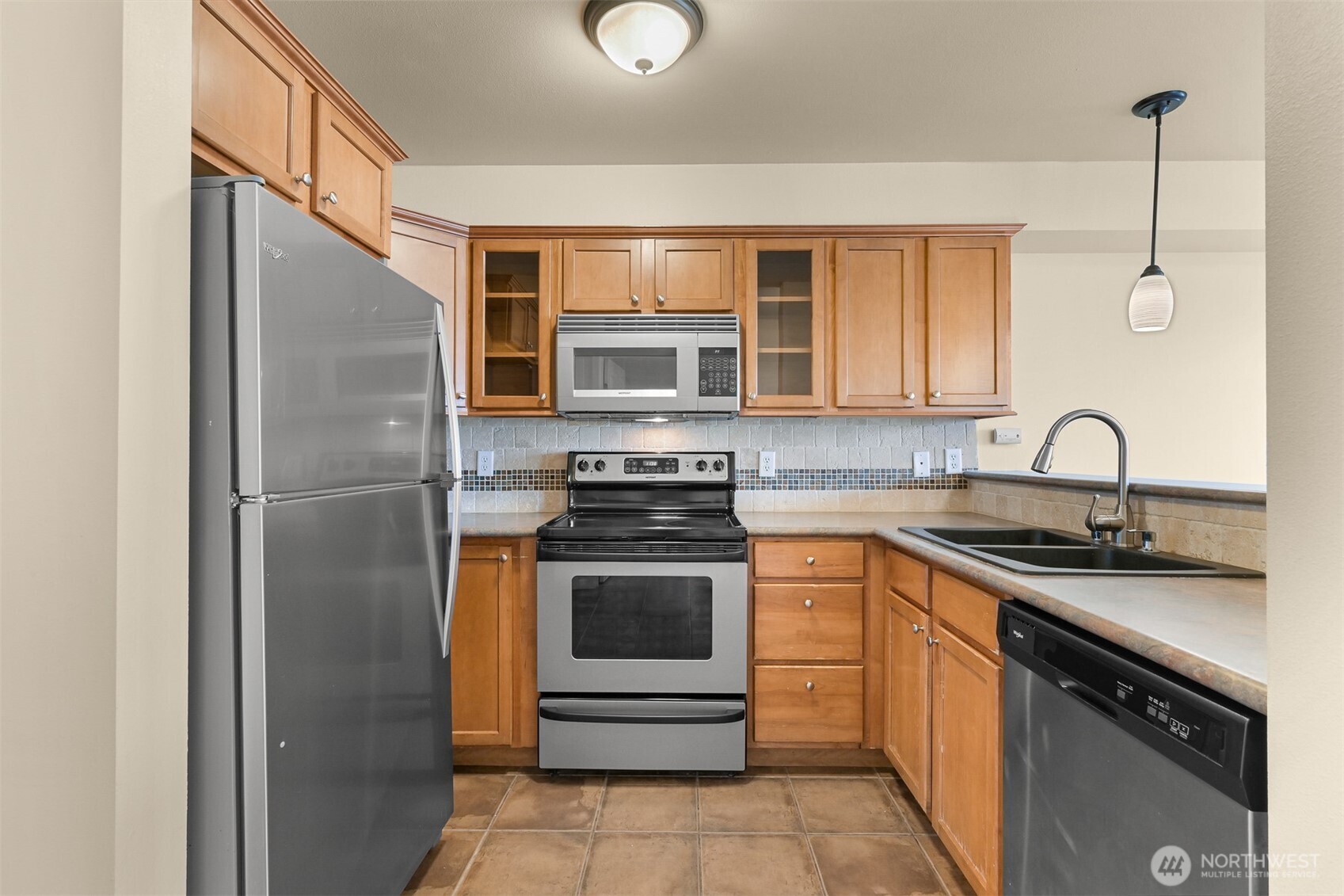 680 32nd Street #c402 Property Photo 5