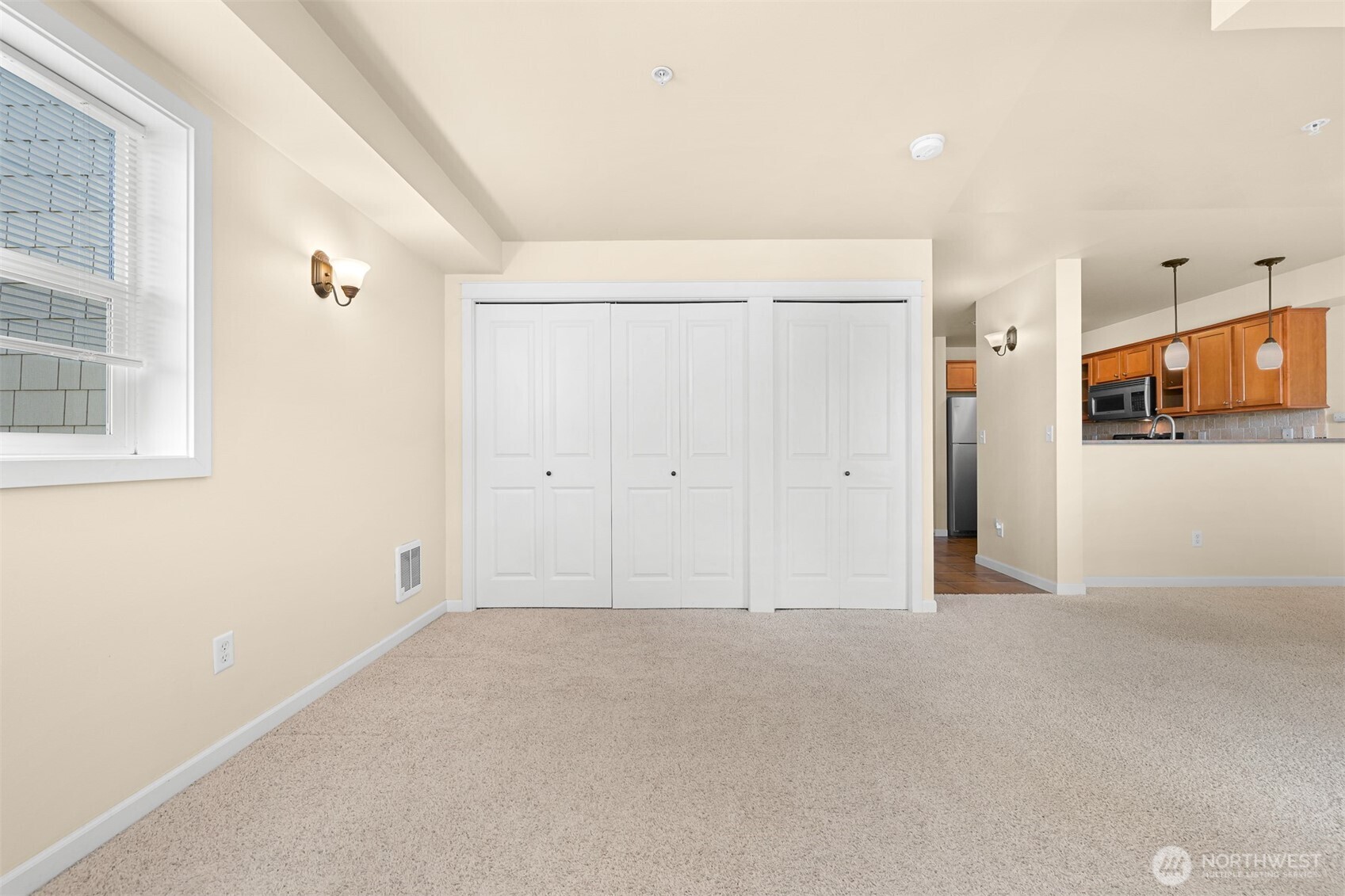 680 32nd Street #c402 Property Photo 20