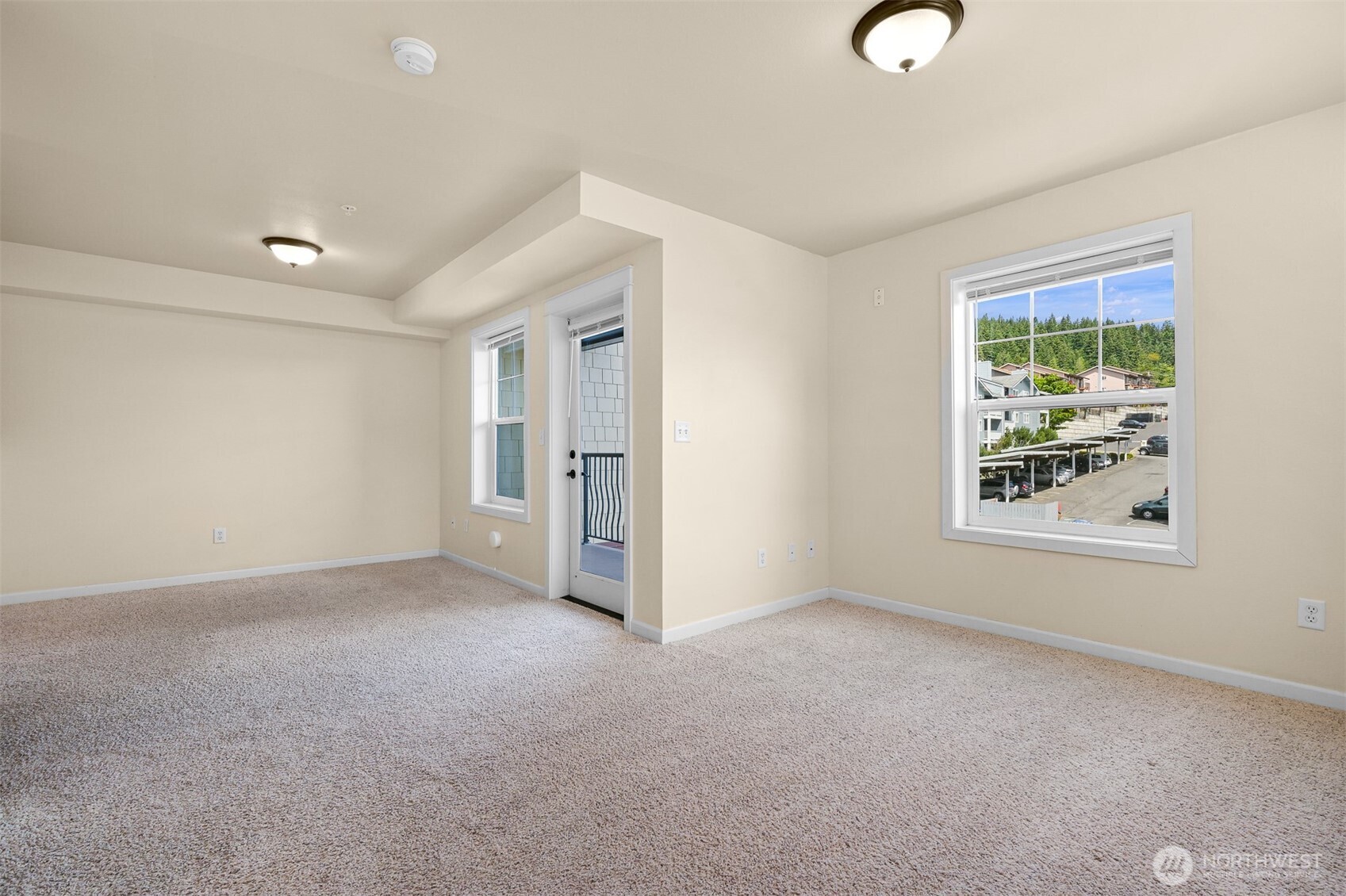 680 32nd Street #c402 Property Photo 22