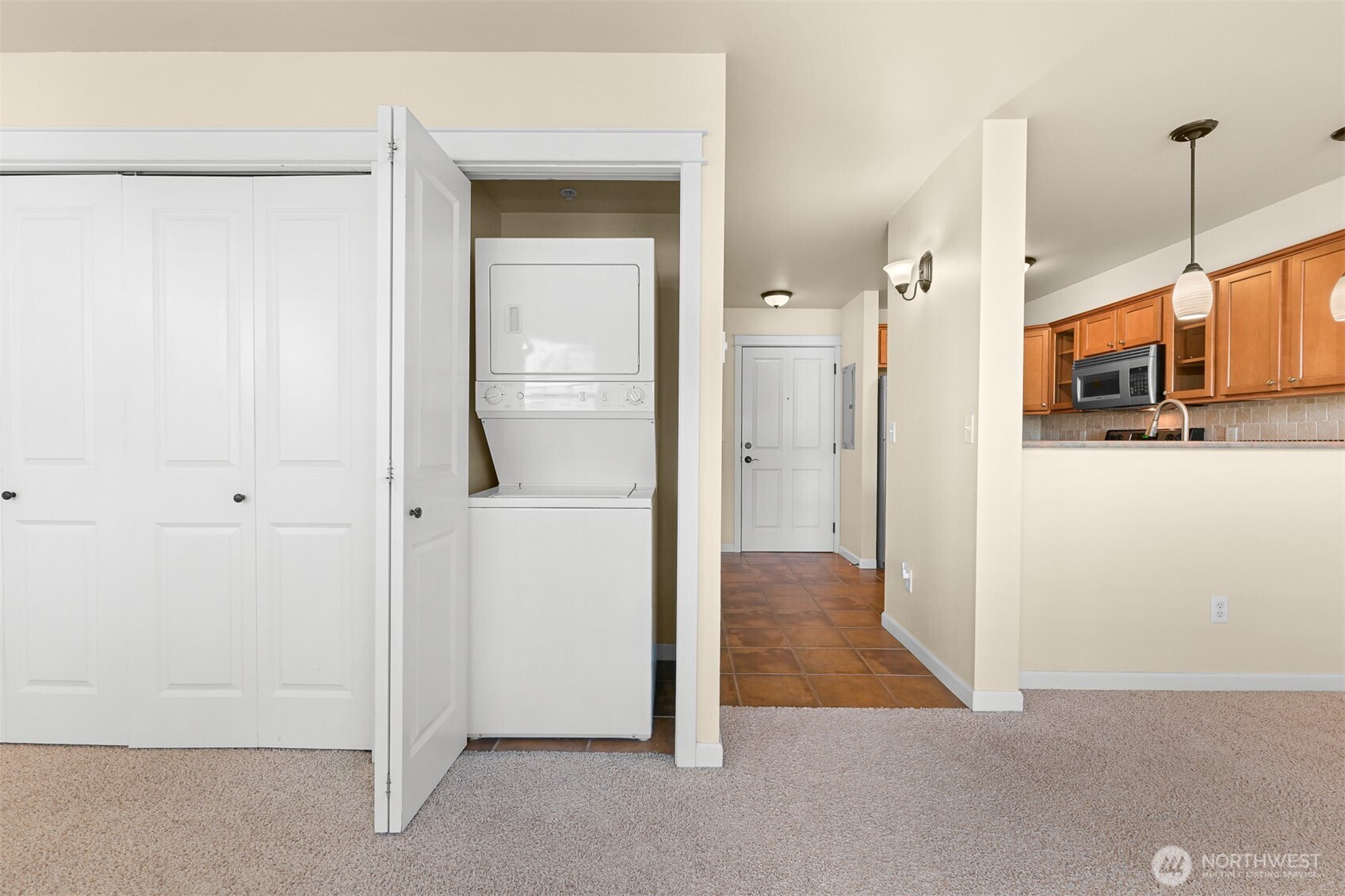 680 32nd Street #c402 Property Photo 23