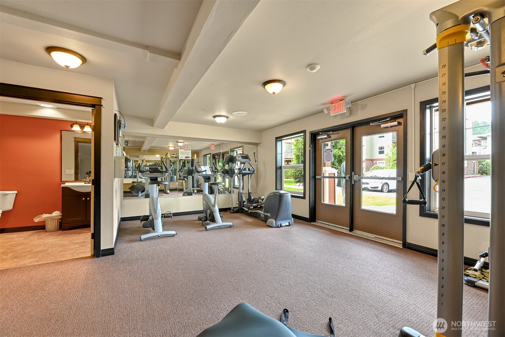 680 32nd Street #c402 Property Photo 31