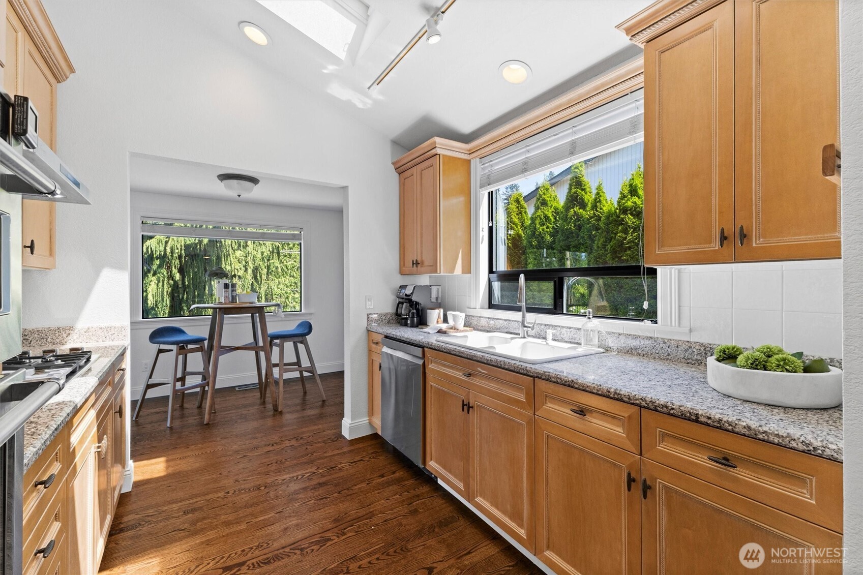 16306 Valhalla Drive Property Photo 10
