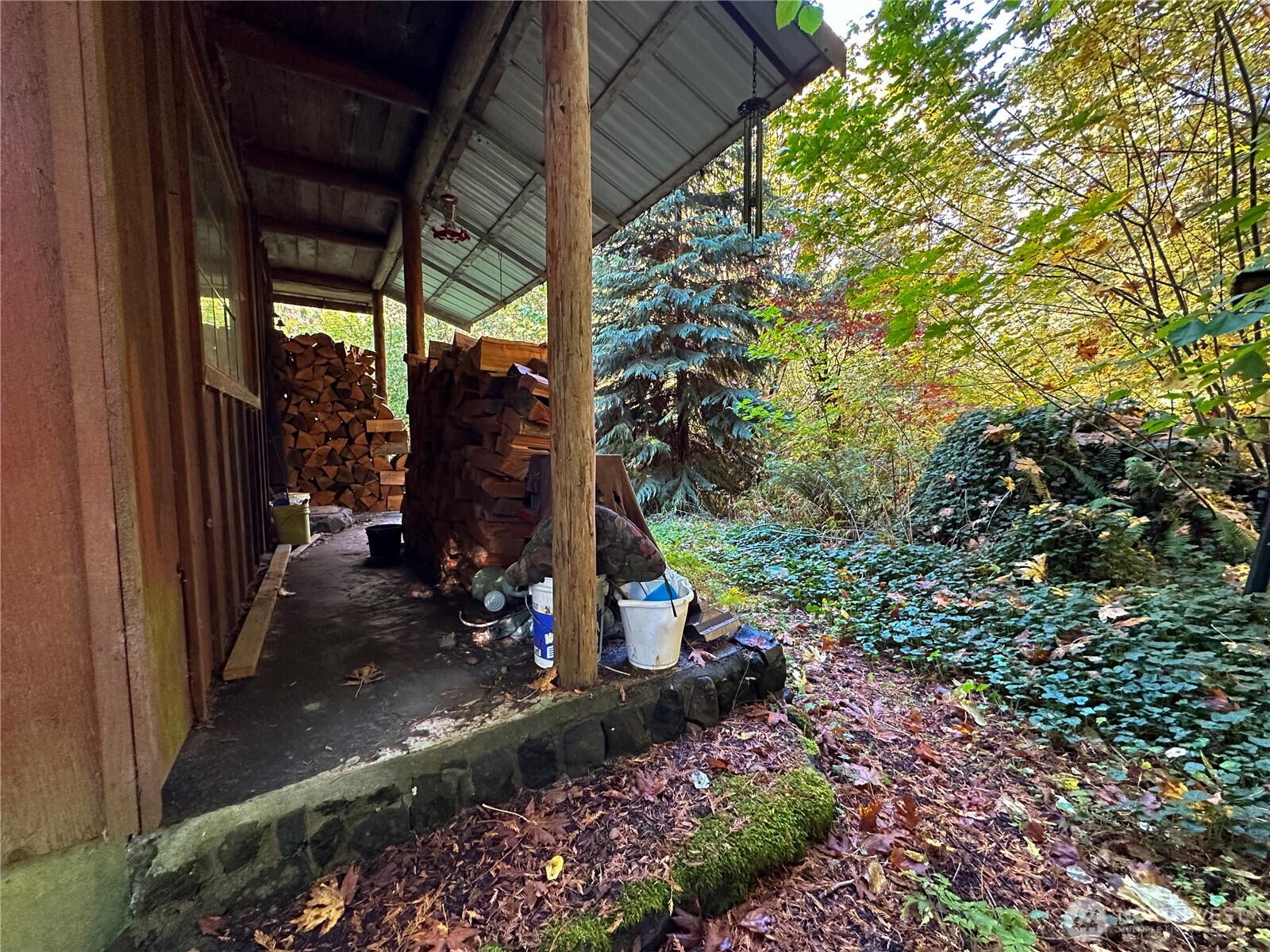490 Maple Rock Road Property Photo 4