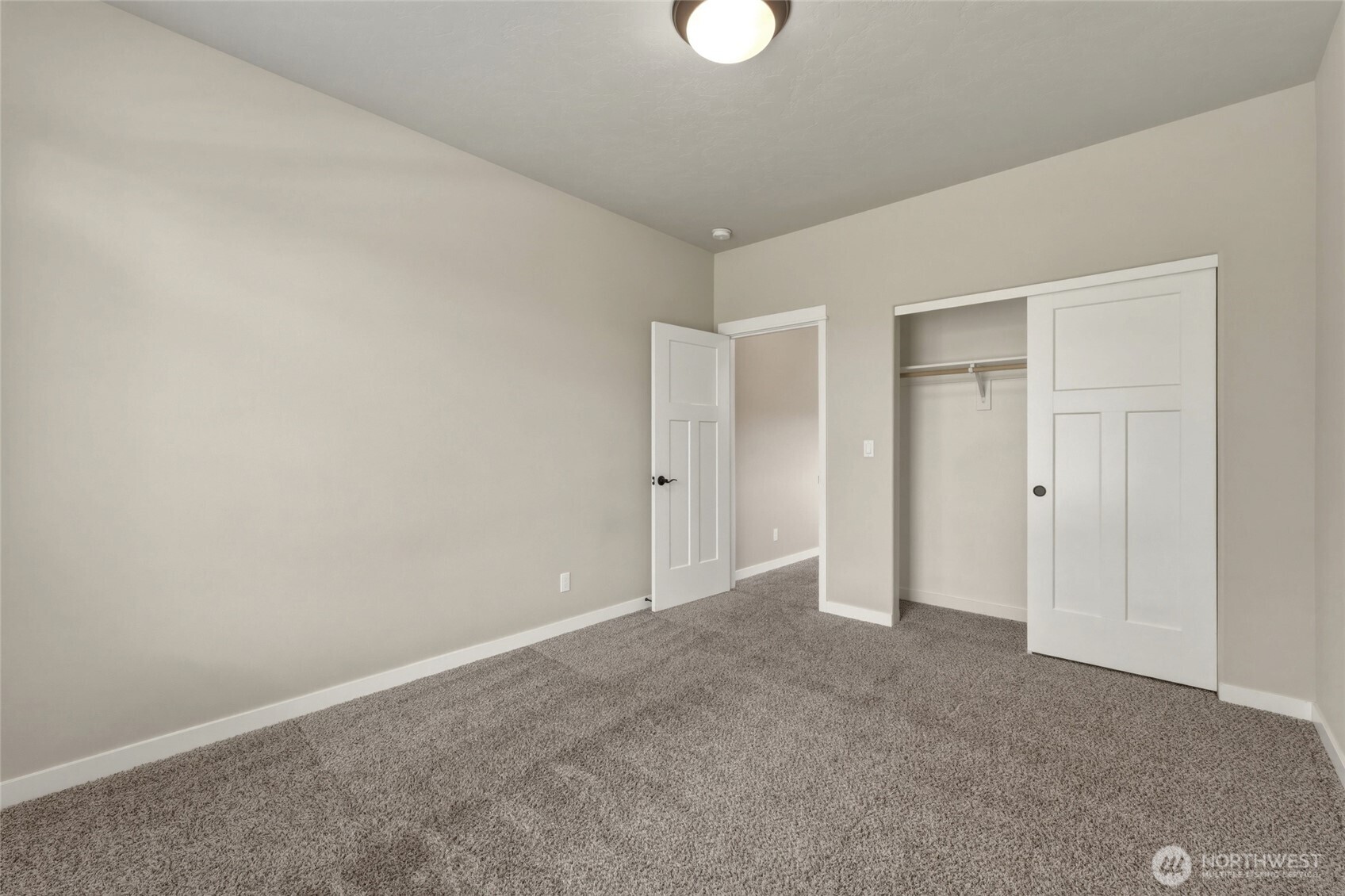 886 Boulder Street Property Photo 18