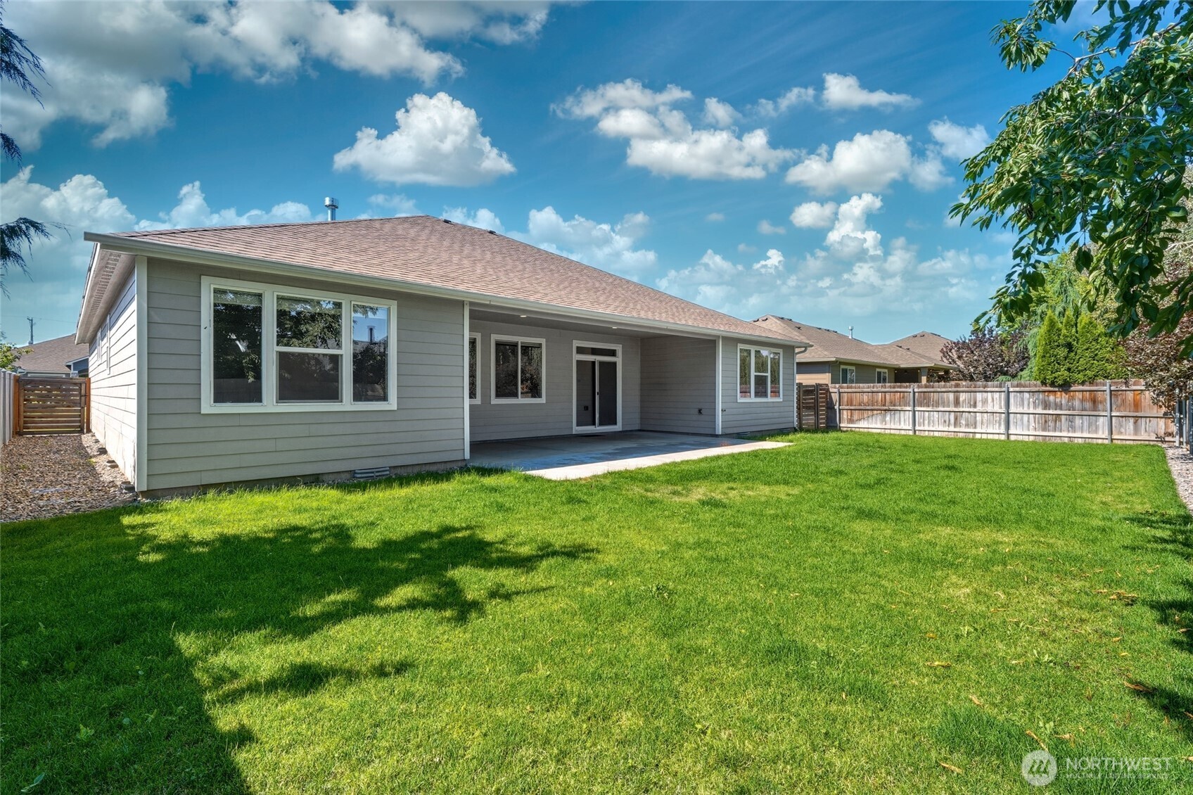 886 Boulder Street Property Photo 34