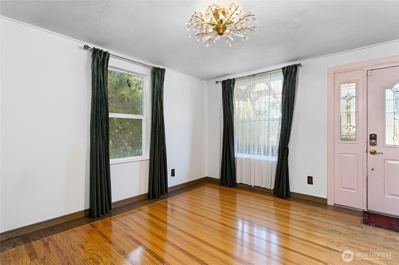 1901 Grant Street Property Photo 9
