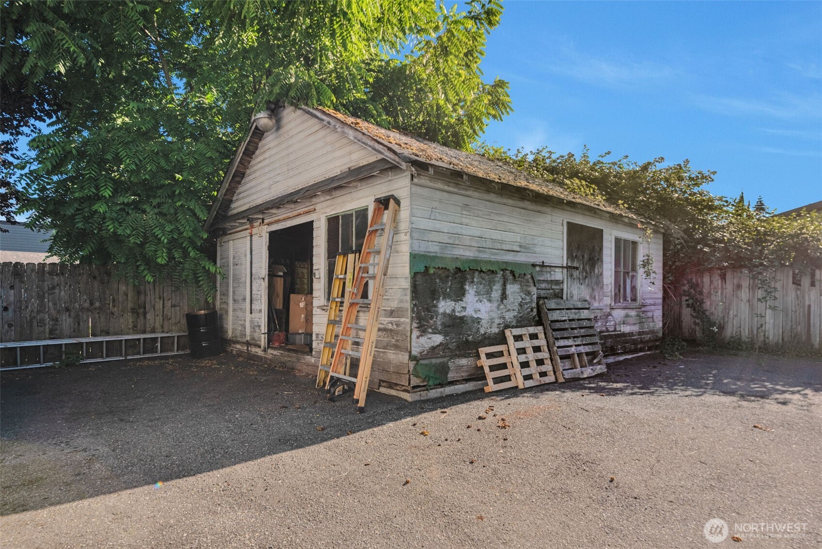 707 Beach Avenue Property Photo 17