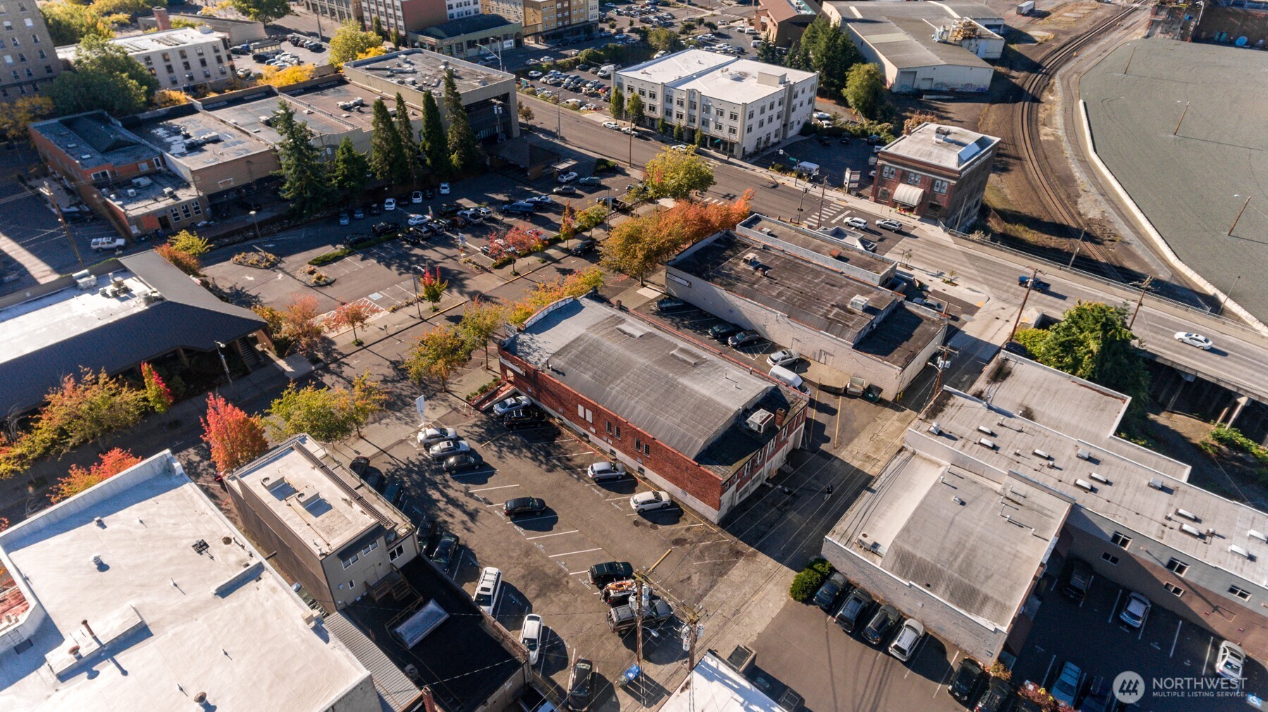 1205 Commercial Street Property Photo 5