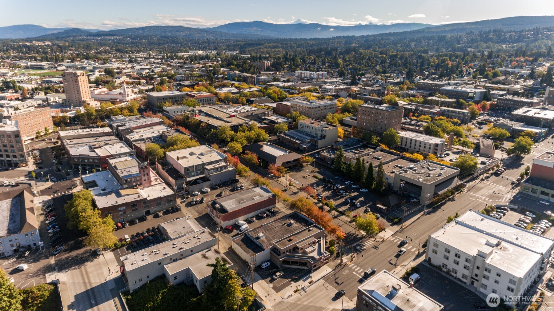 1205 Commercial Street Property Photo 6