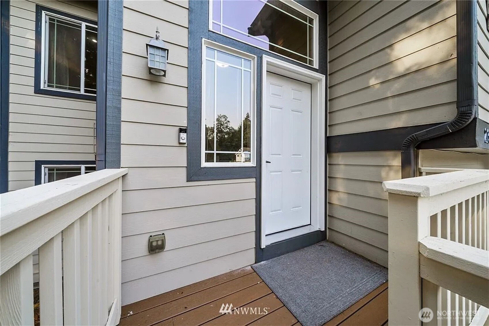 21305 110th Street Ct Property Photo 2