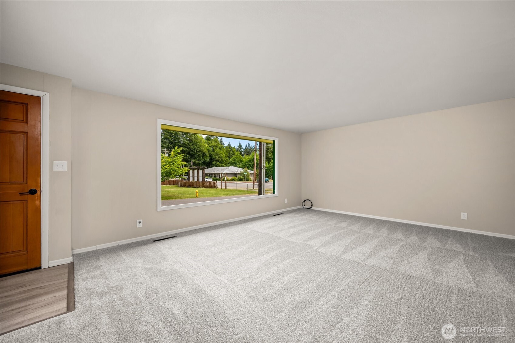 7320 E Avenue Property Photo 3