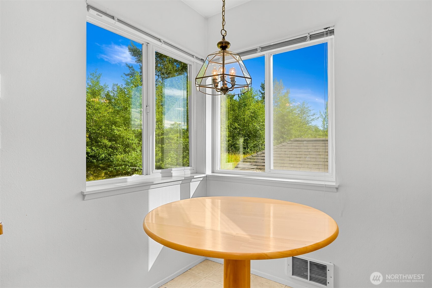 5064 Festival Boulevard 2d Property Photo 11
