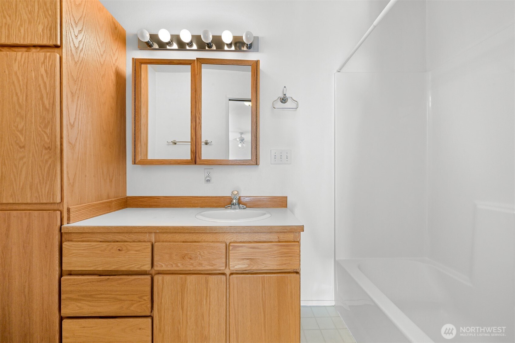 5064 Festival Boulevard 2d Property Photo 18