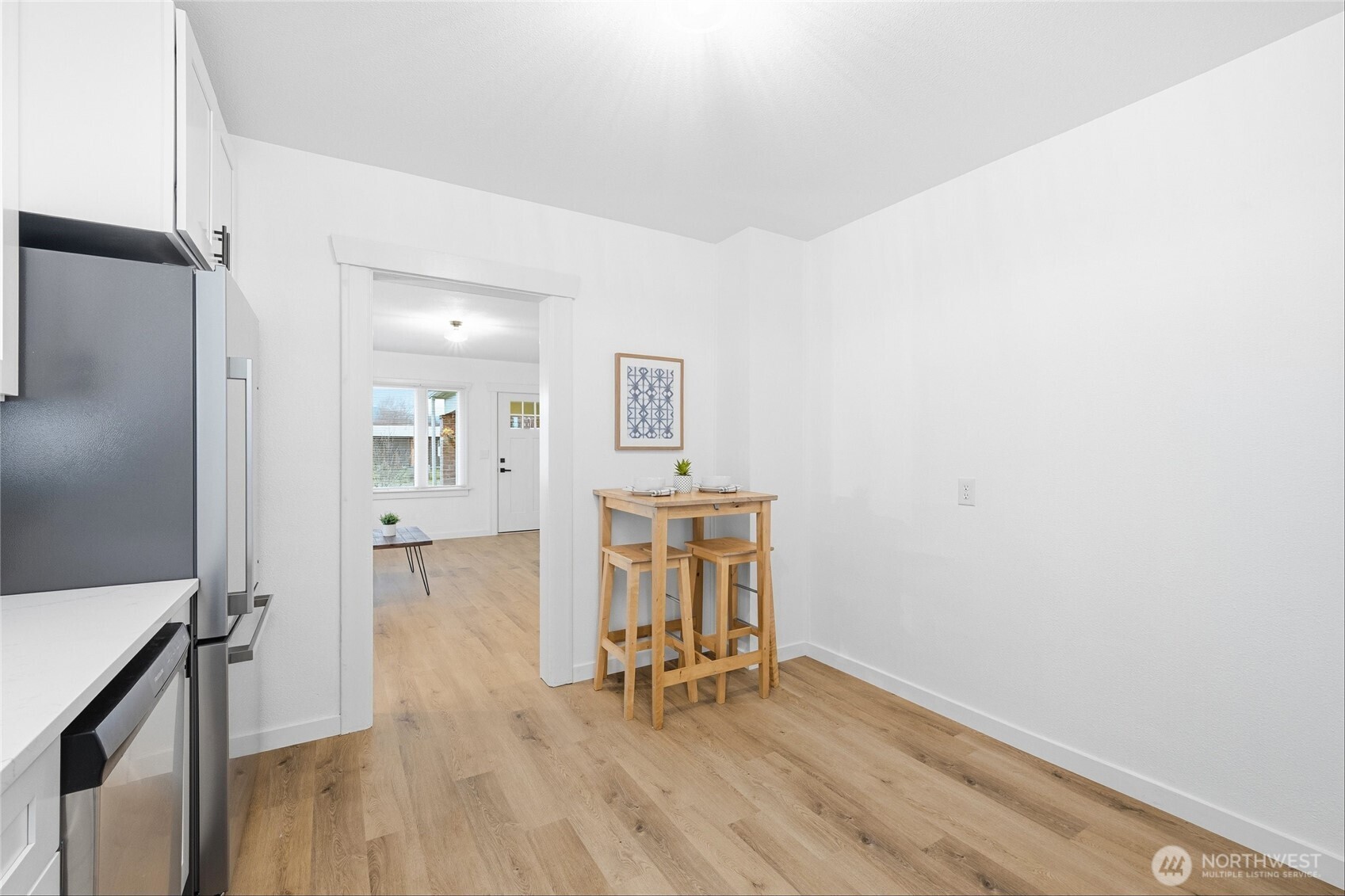 2313 Moore Street Property Photo 7