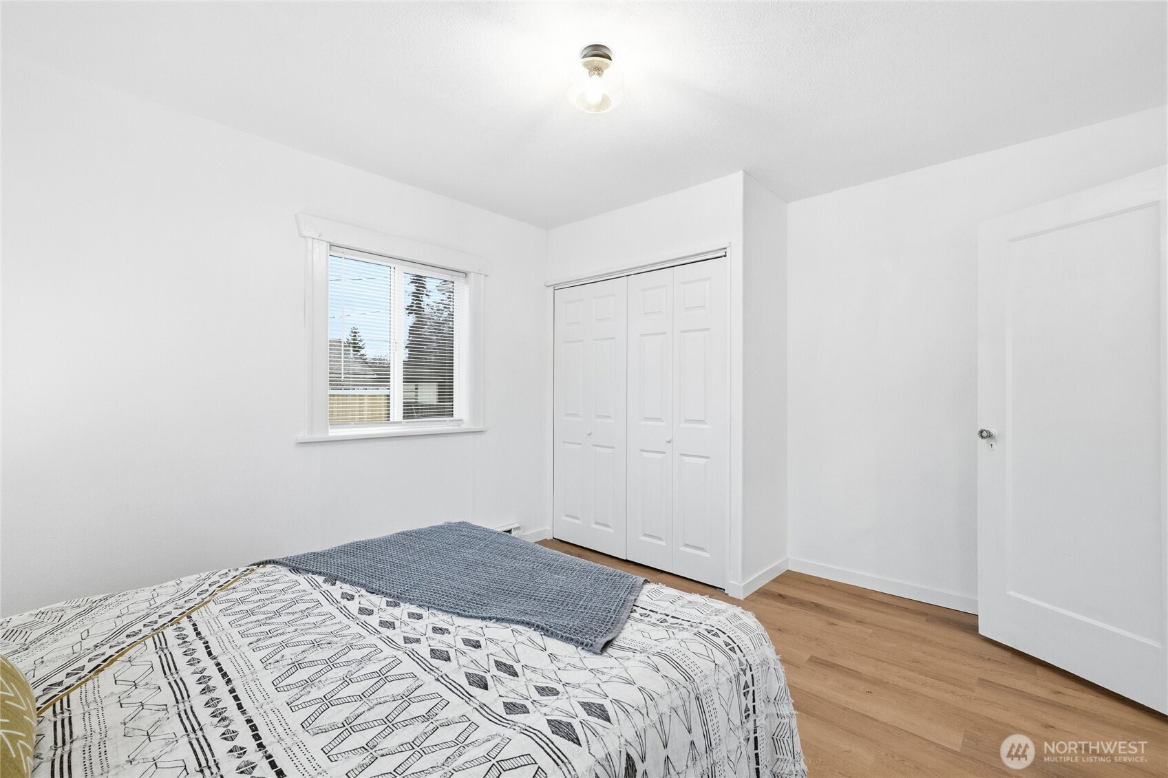 2313 Moore Street Property Photo 16