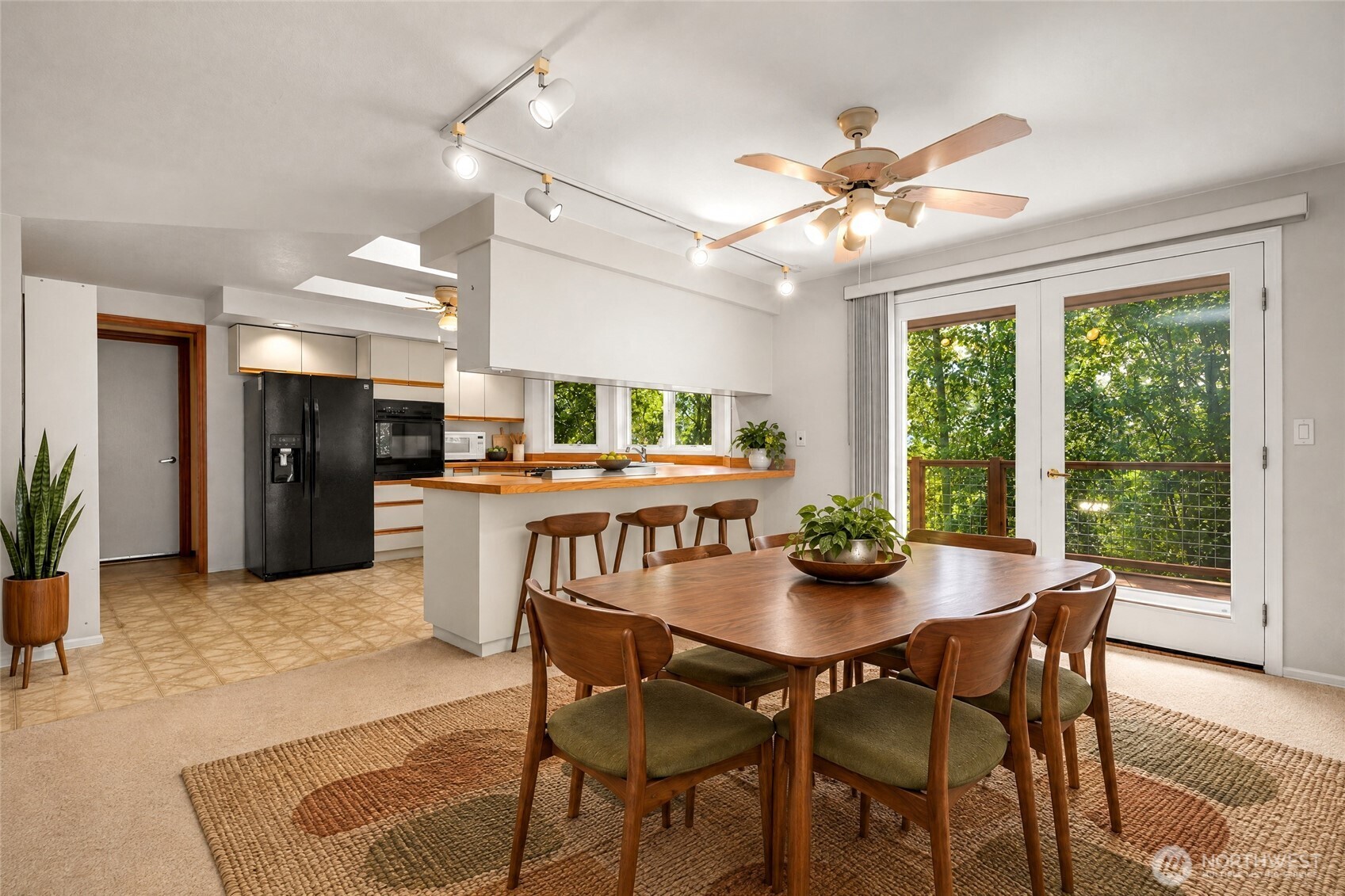 2815 Niagara Street Property Photo 4