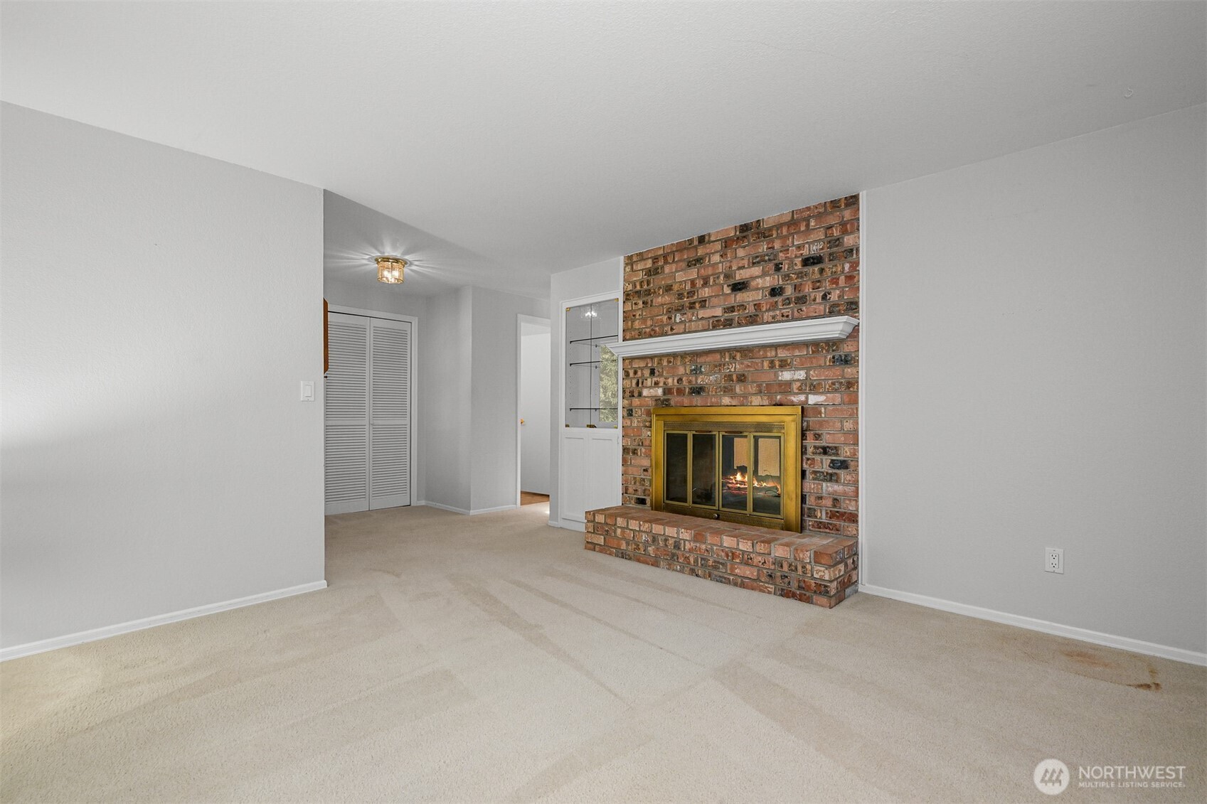 2815 Niagara Street Property Photo 6