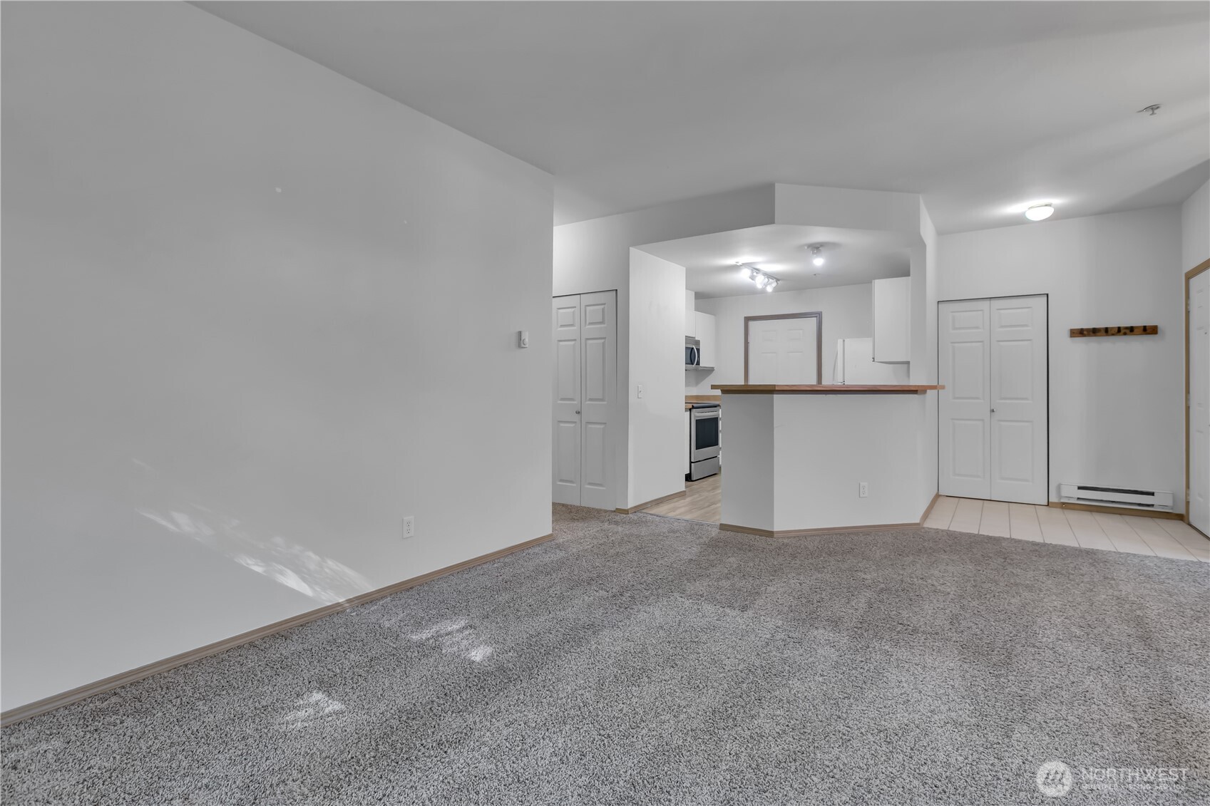21917 42nd Avenue 101 Property Photo 11