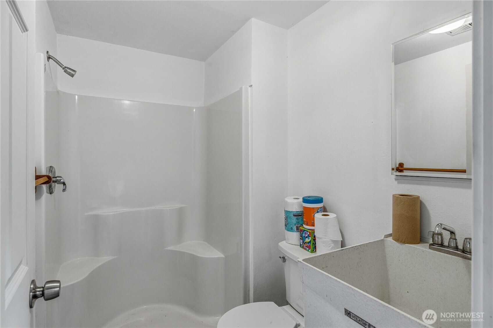 3145 Lakeshore Road Property Photo 10