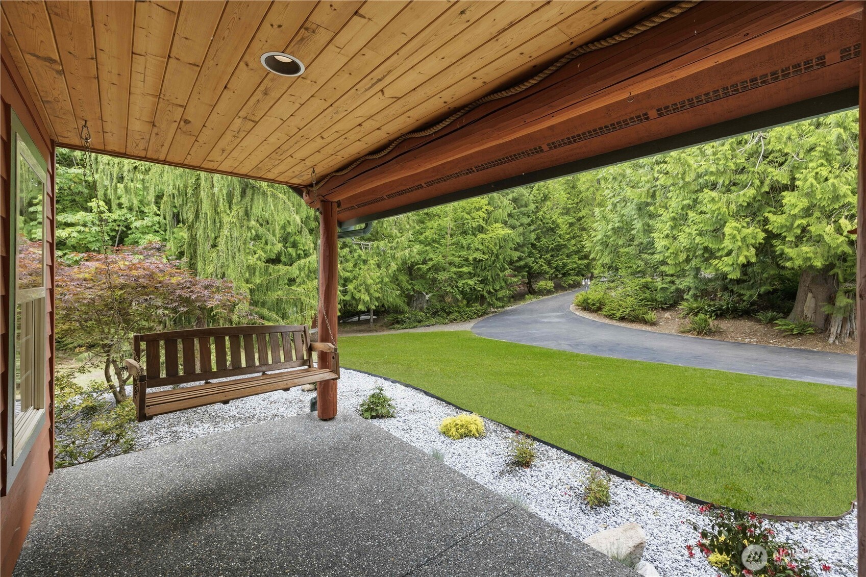 3145 Lakeshore Road Property Photo 20
