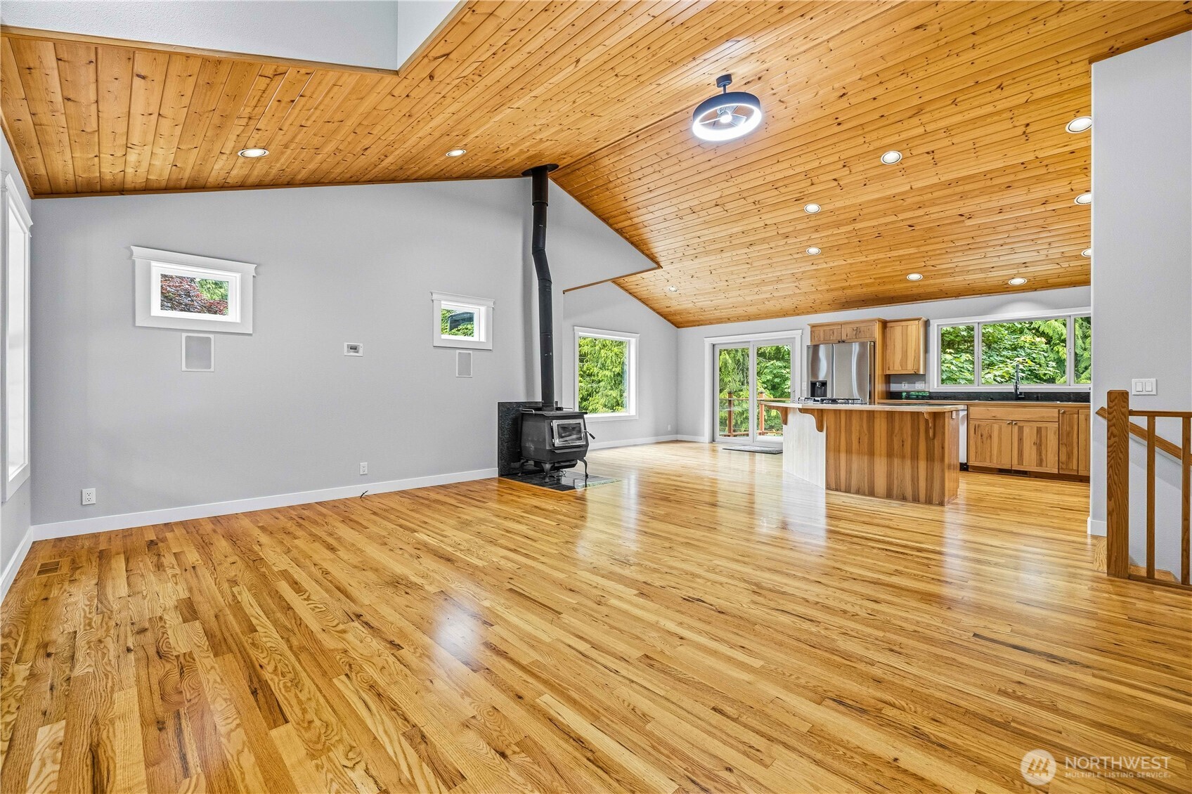 3145 Lakeshore Road Property Photo 21