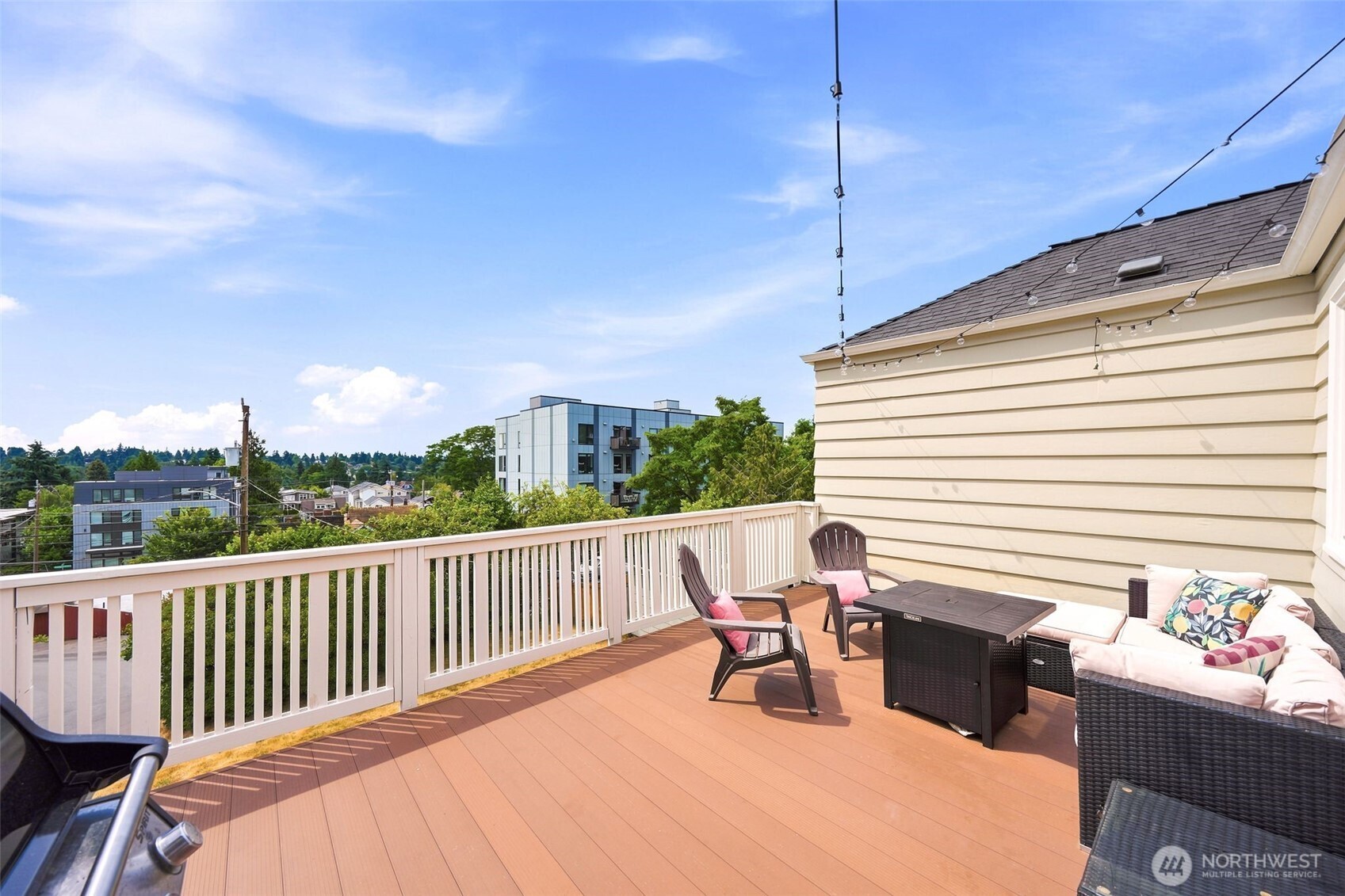 9725 Phinney Avenue Property Photo 17