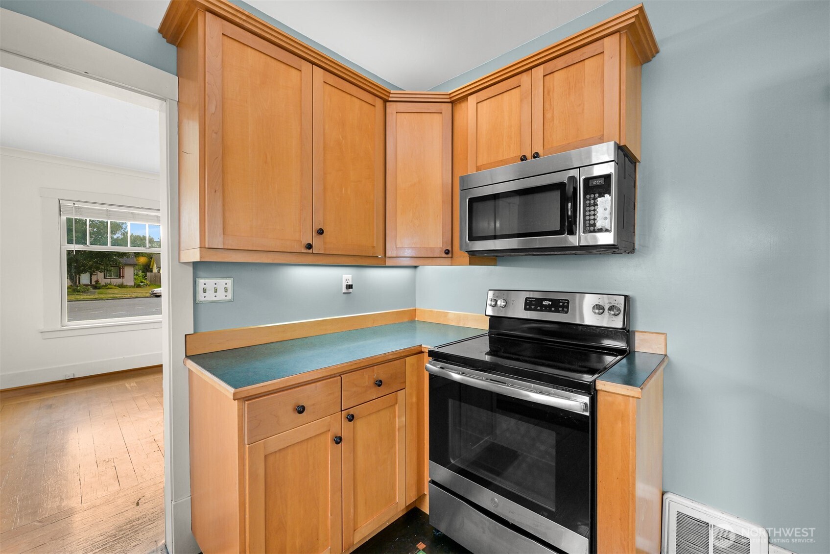 2615 Northwest Avenue Property Photo 19