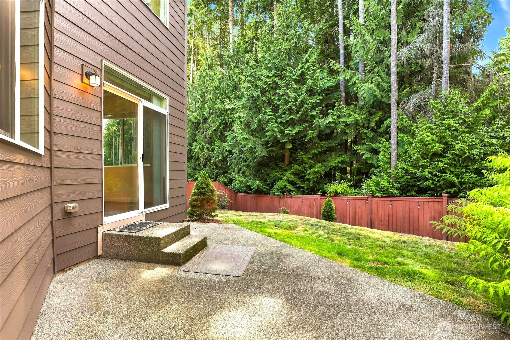 1880 Claret Loop Property Photo 33