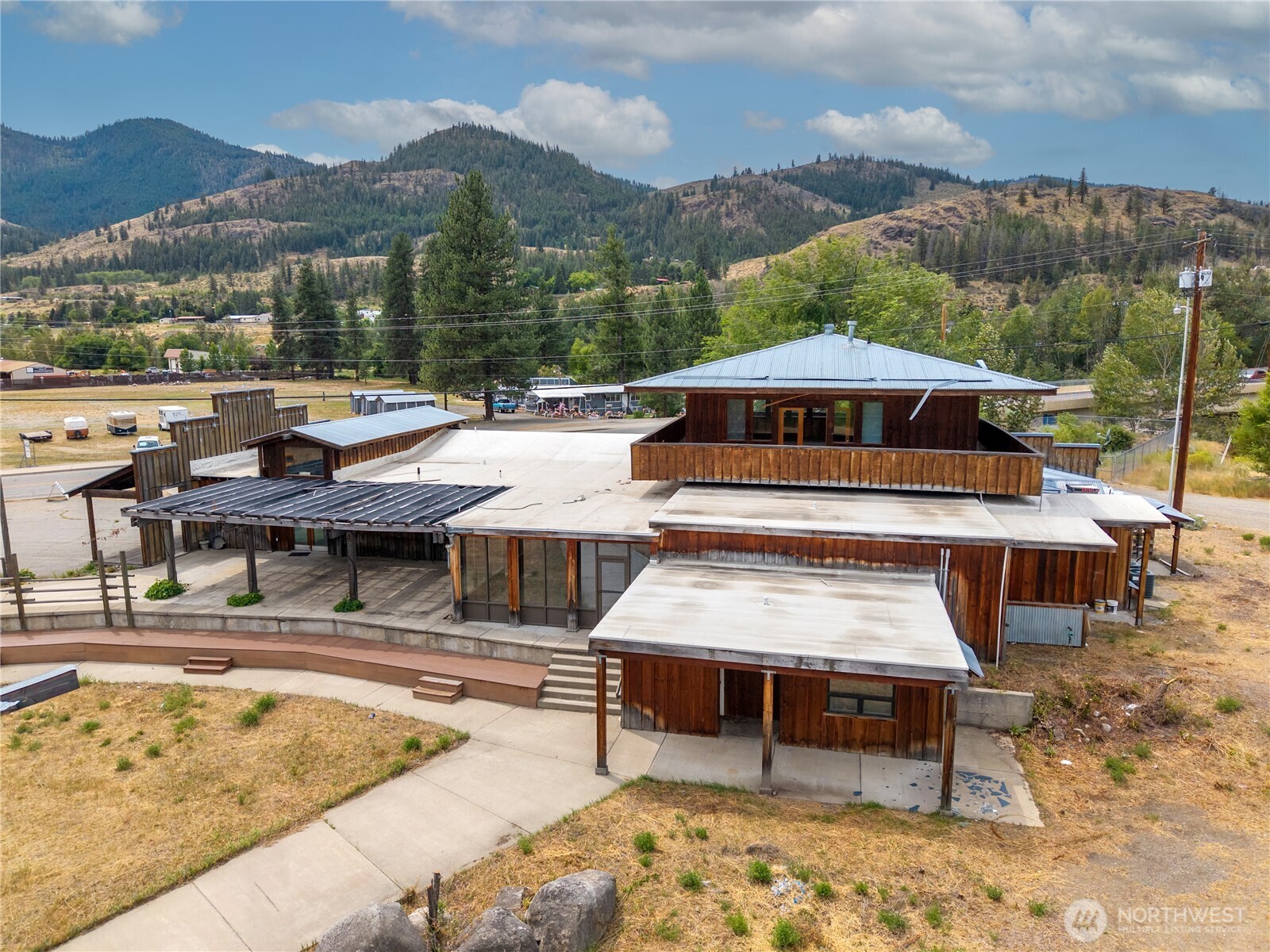 900 Methow Valley Highway Property Photo 2