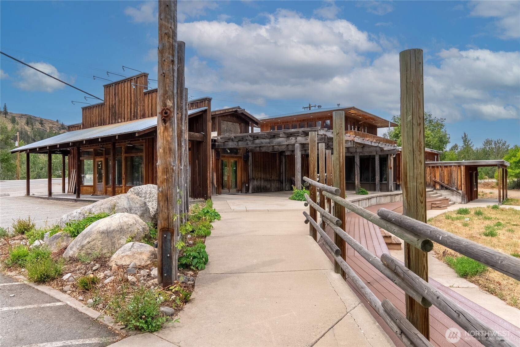 900 Methow Valley Highway Property Photo 5