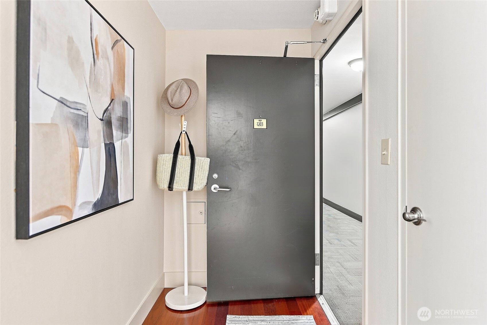 1105 Spring Street 1203 Property Photo 4