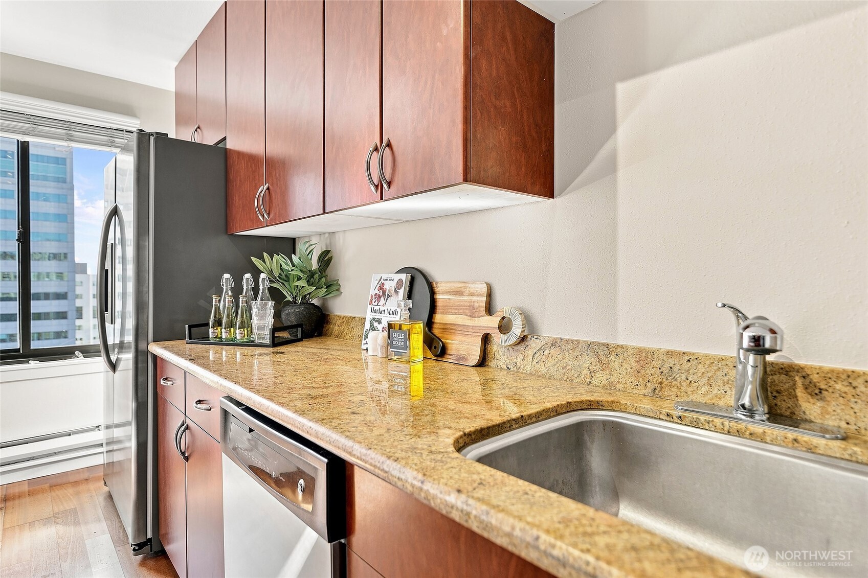 1105 Spring Street 1203 Property Photo 11