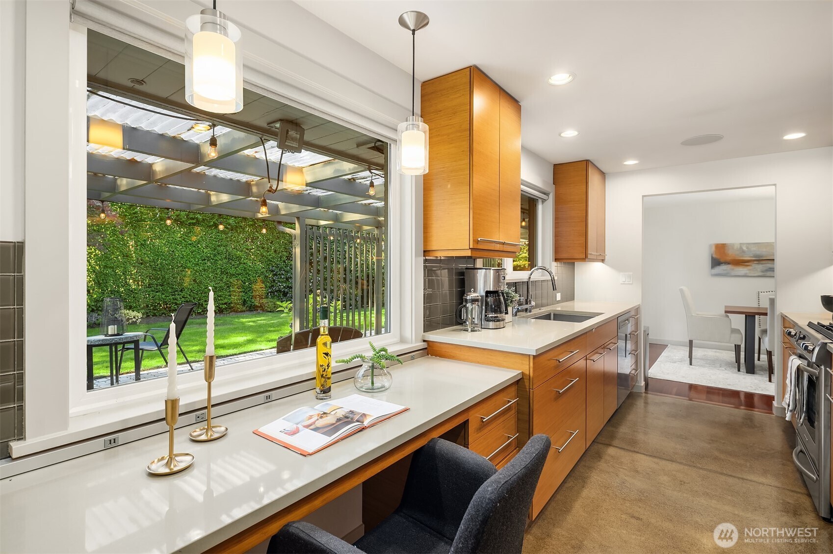 3001 Hunts Point Road Property Photo 17