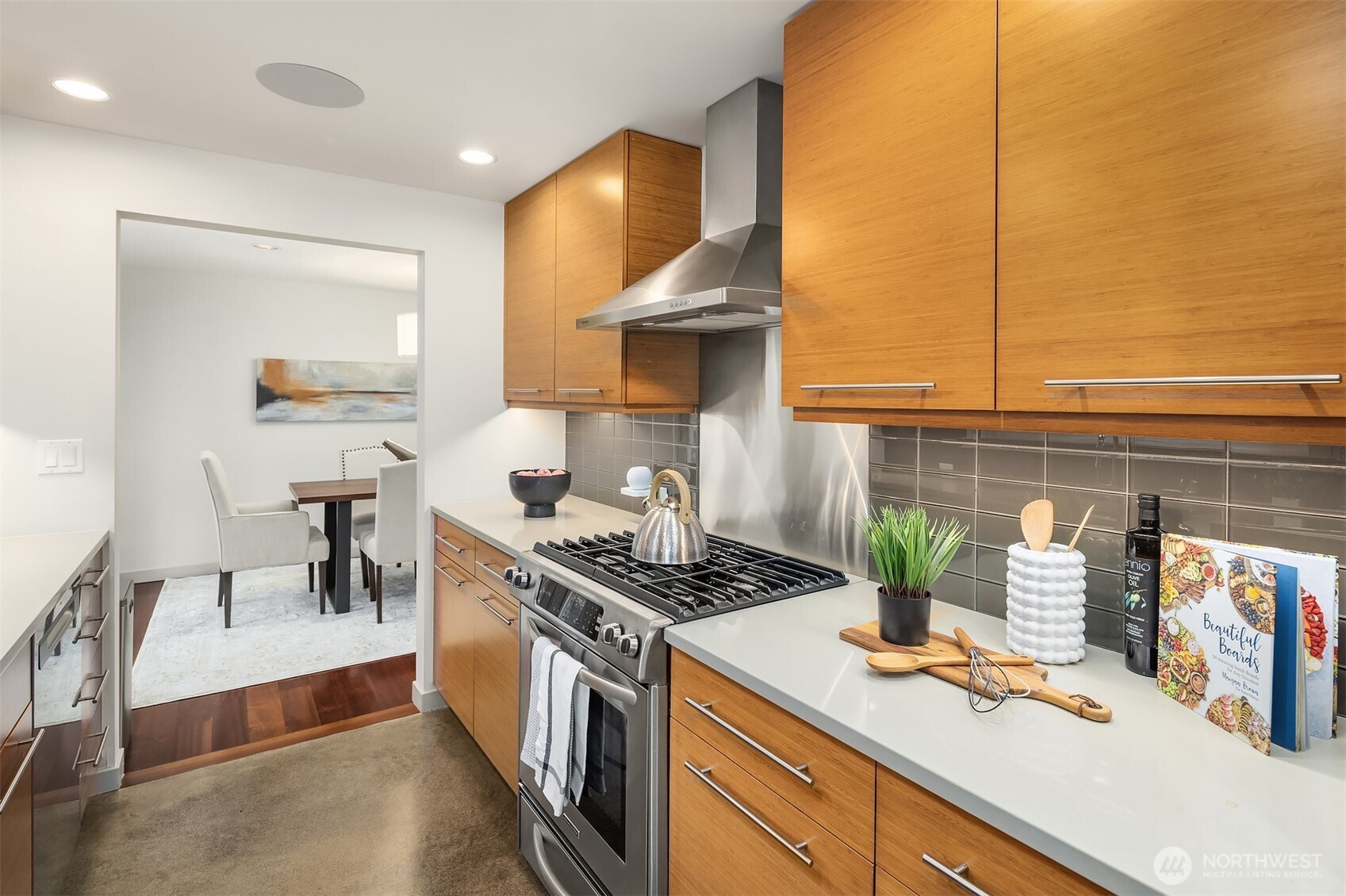 3001 Hunts Point Road Property Photo 18