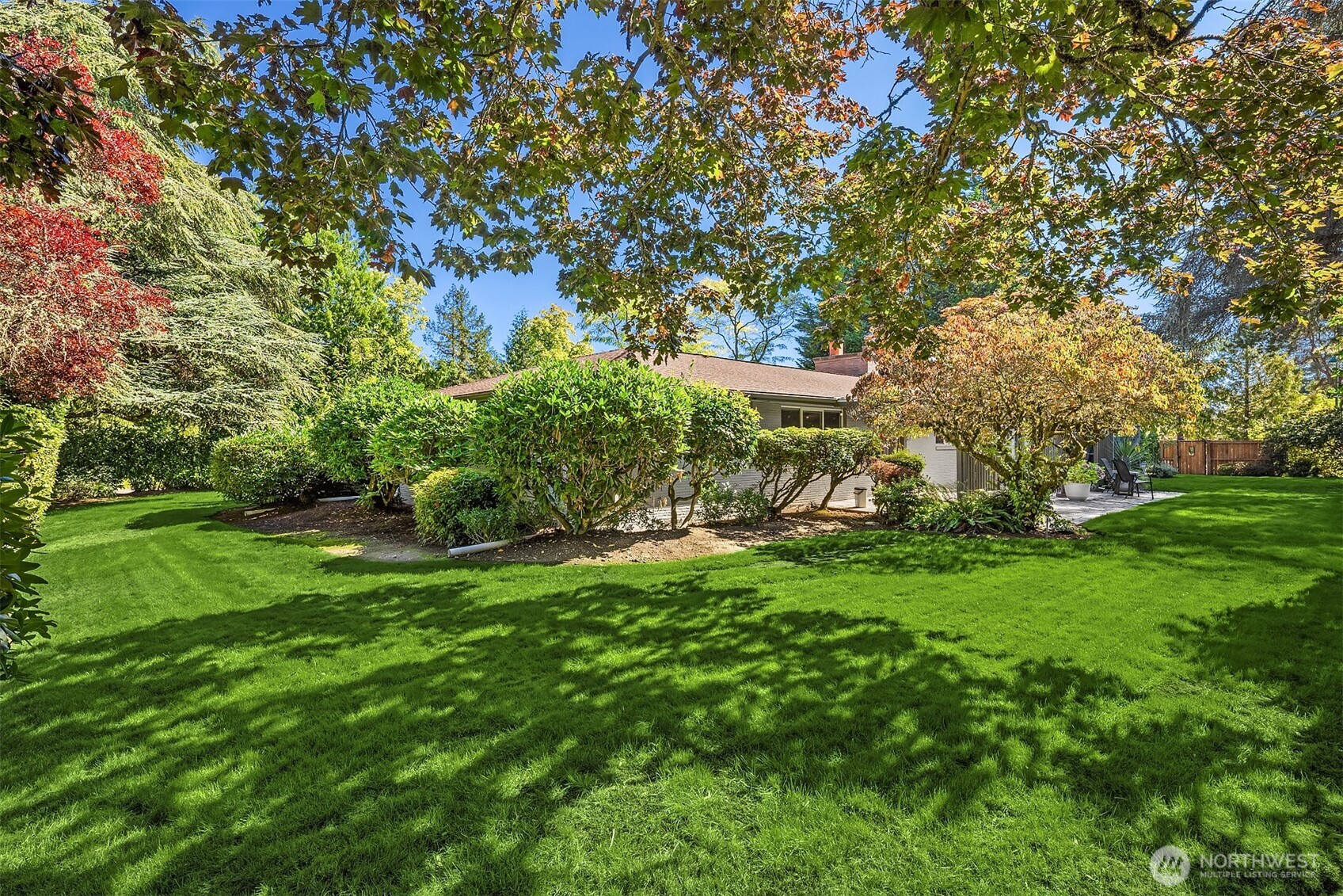 3001 Hunts Point Road Property Photo 32