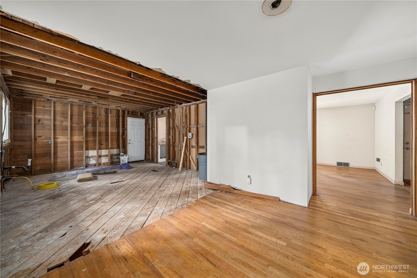 16030 33rd Avenue Property Photo 6