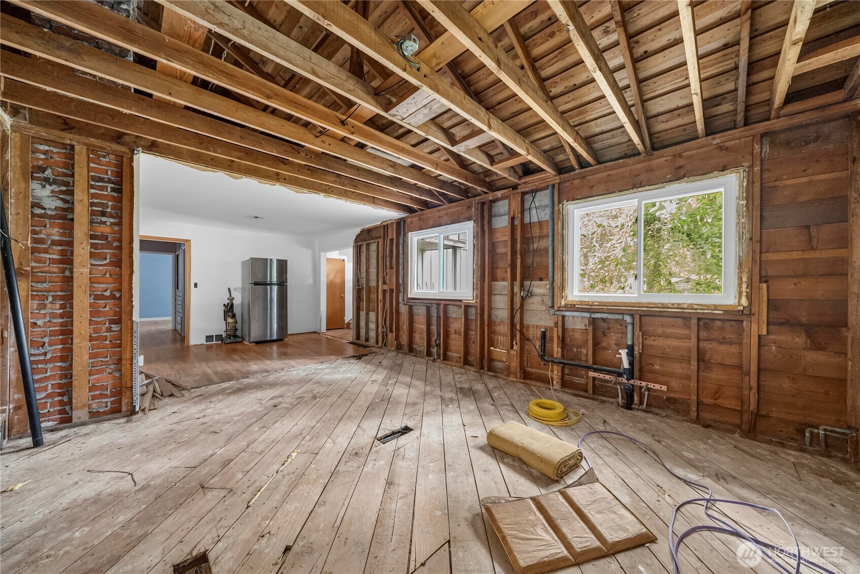 16030 33rd Avenue Property Photo 8