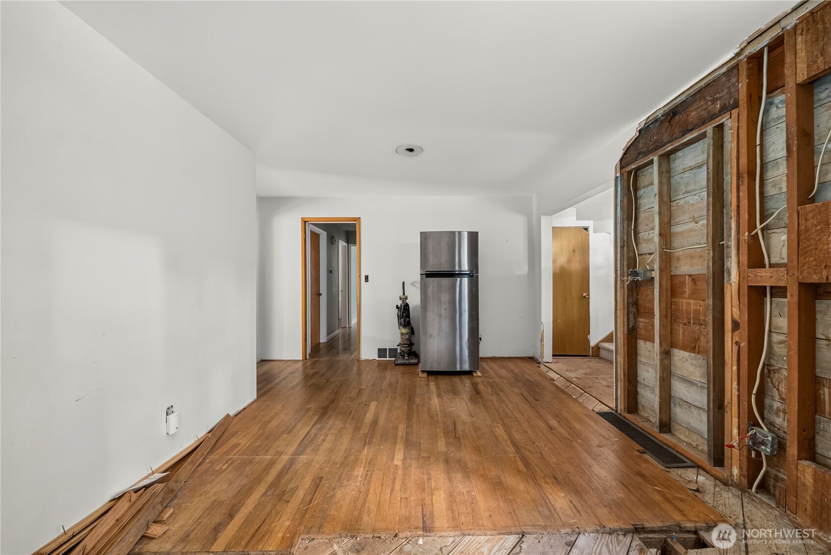 16030 33rd Avenue Property Photo 9