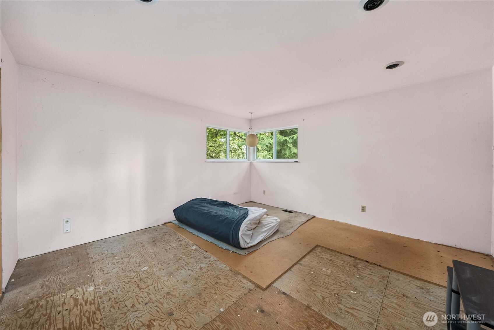 16030 33rd Avenue Property Photo 16