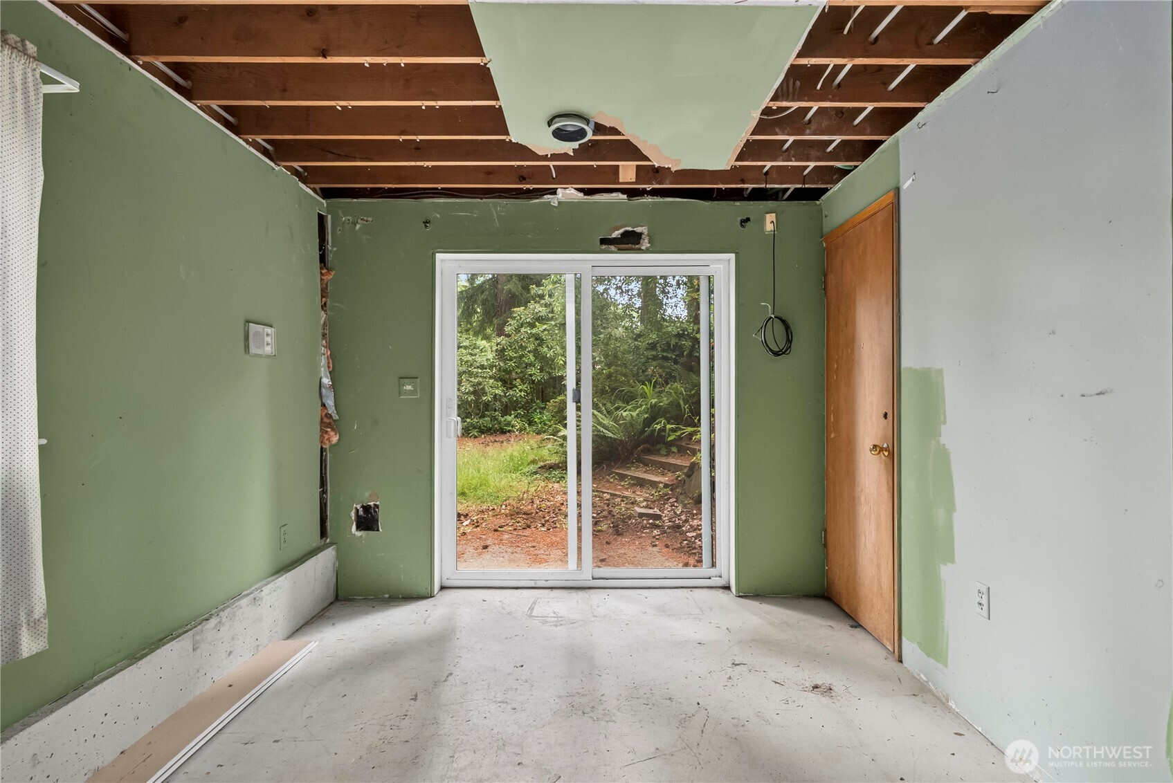 16030 33rd Avenue Property Photo 23