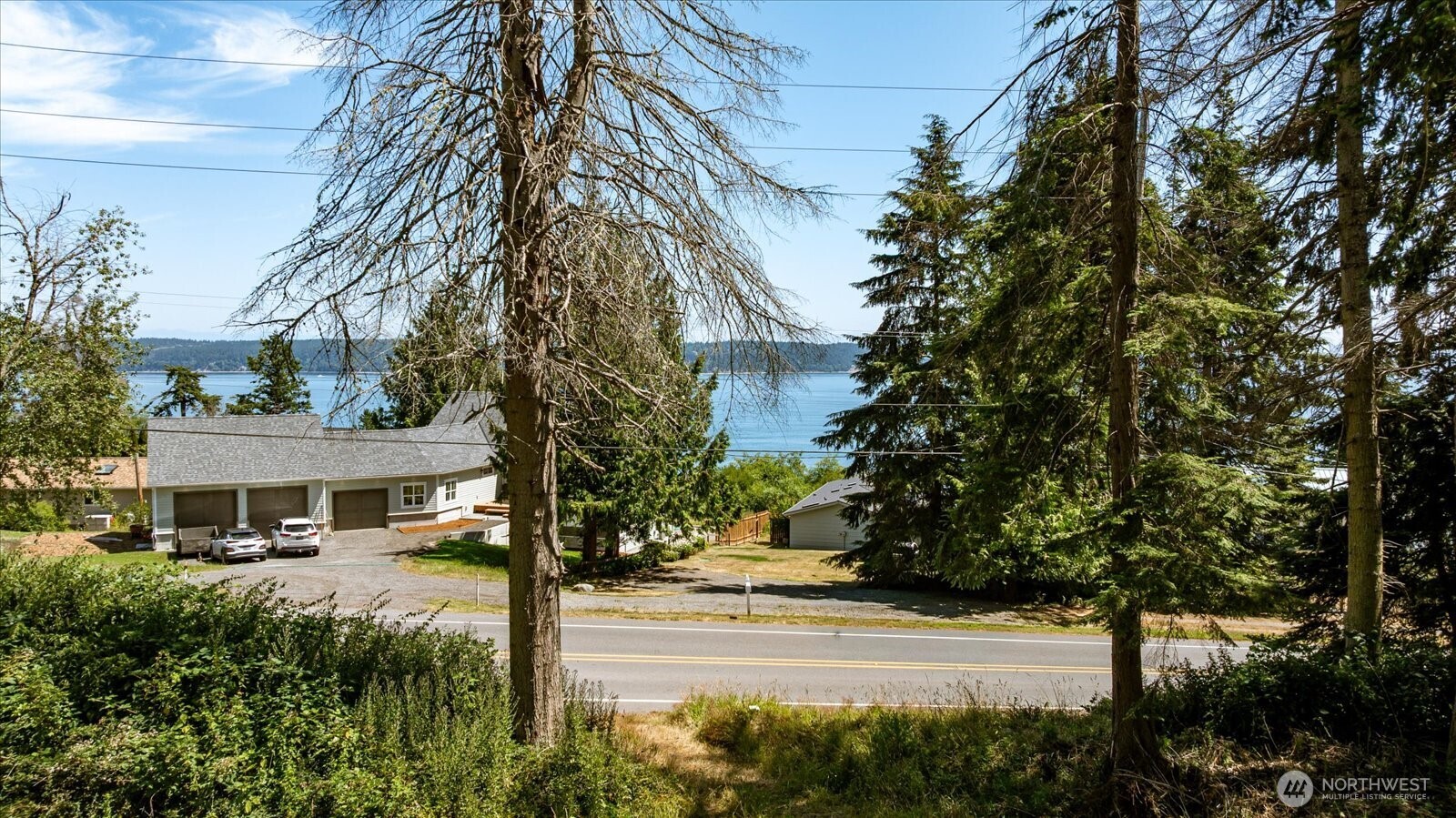 2458 North Bluff Rd Property Photo 4